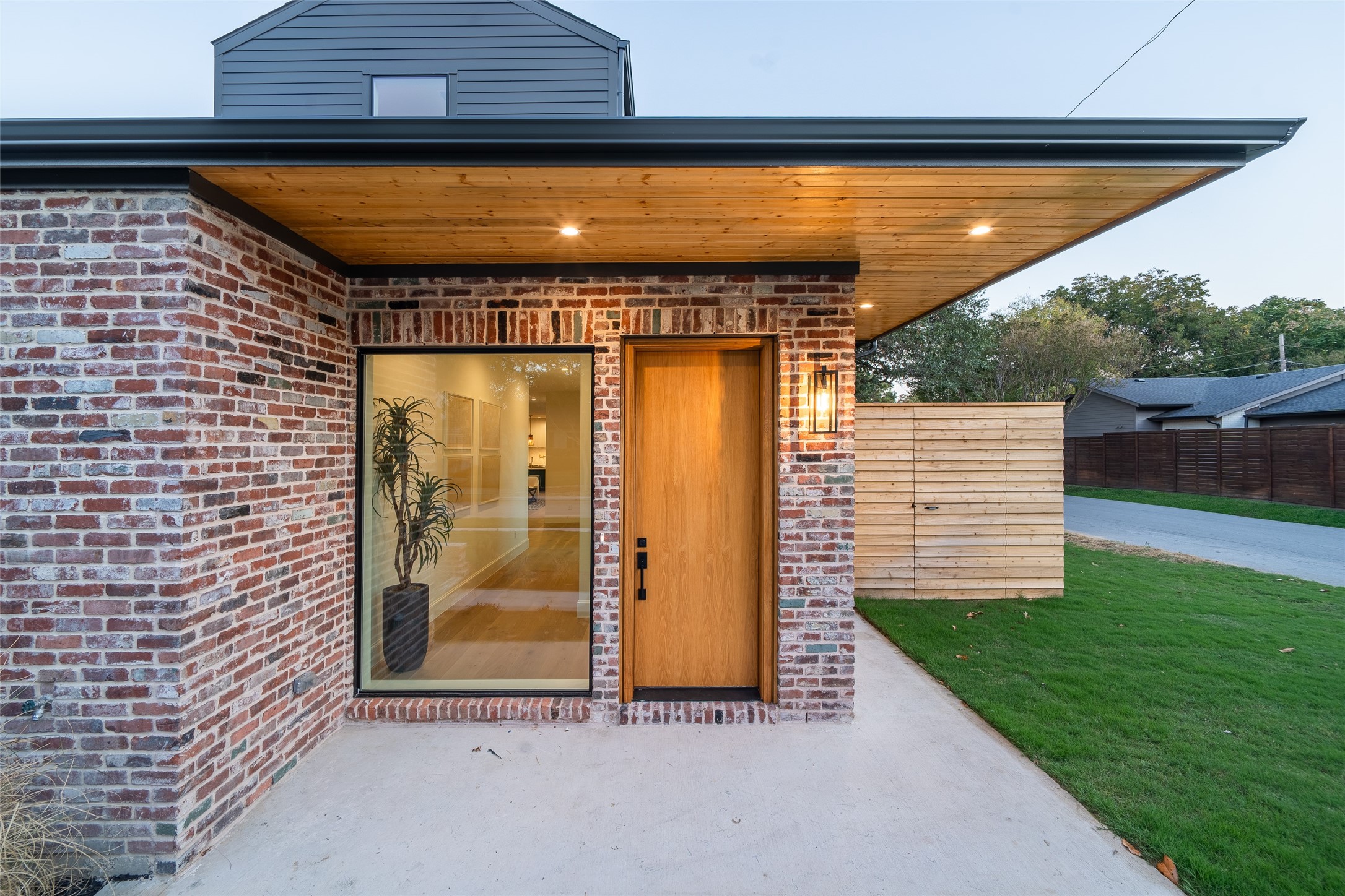9002 San Fernando Way , Dallas, TX, 75218 | 20765698 | Realty Texas LLC