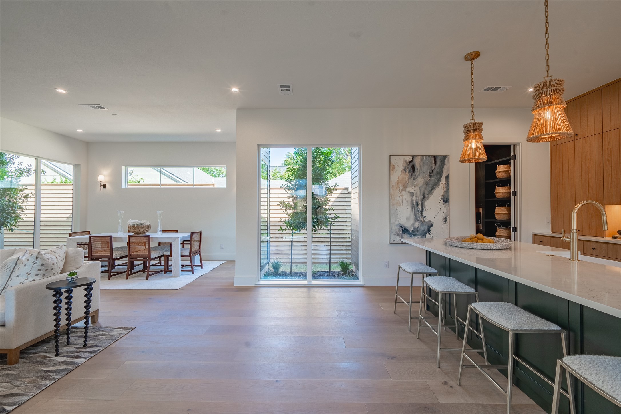 9002 San Fernando Way , Dallas, TX, 75218 | 20765698 | Realty Texas LLC