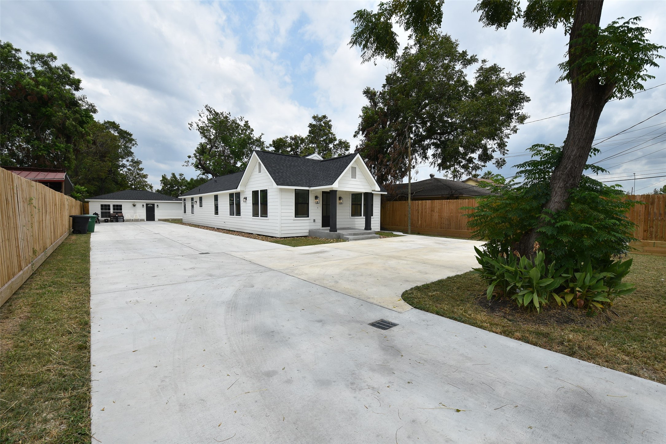 729 Caperton Street , Houston, TX, 77022 | 92627811 | Realty Texas LLC