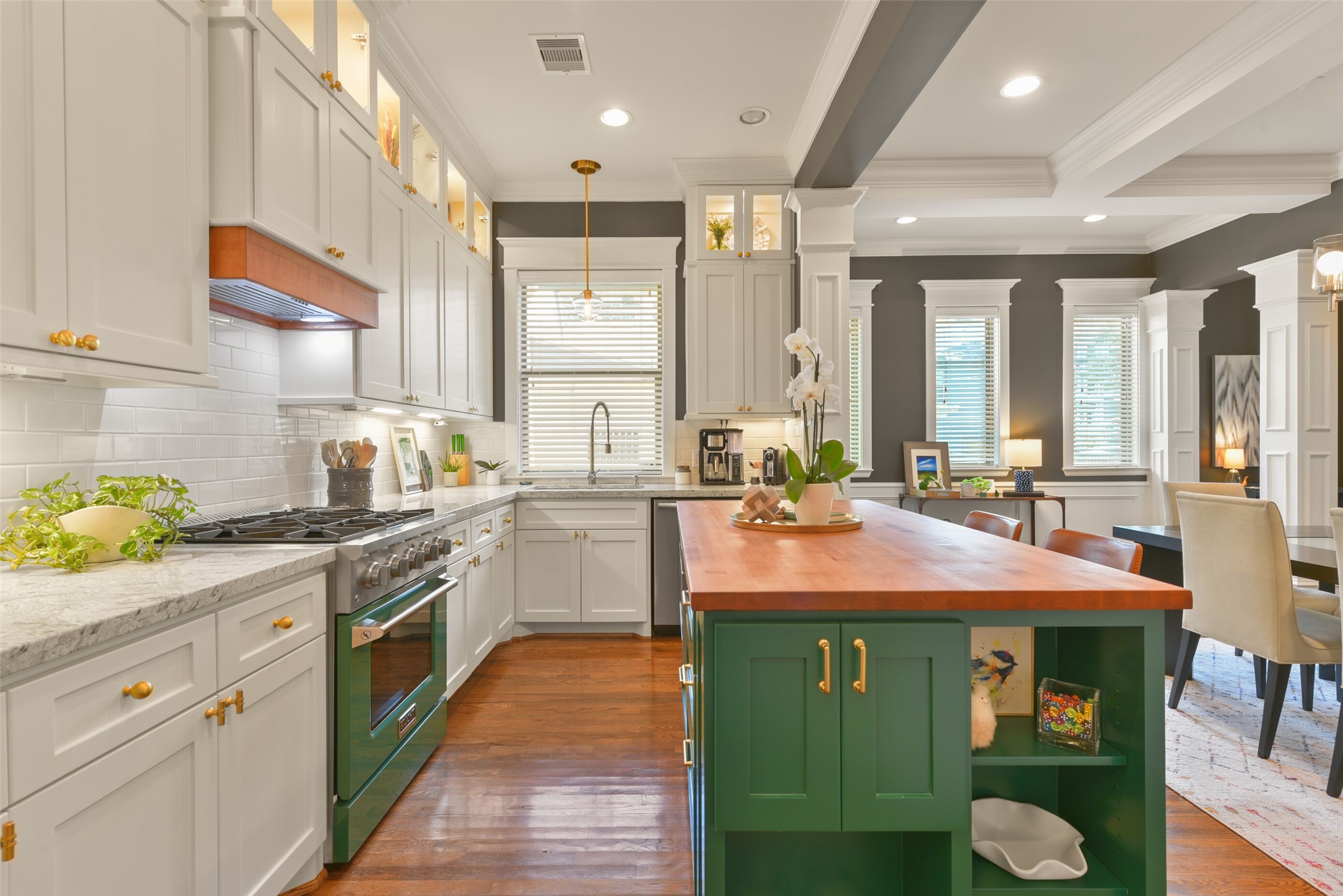 410 W 25th Street , Houston, TX, 77008 | 94797849 | Realty Texas LLC