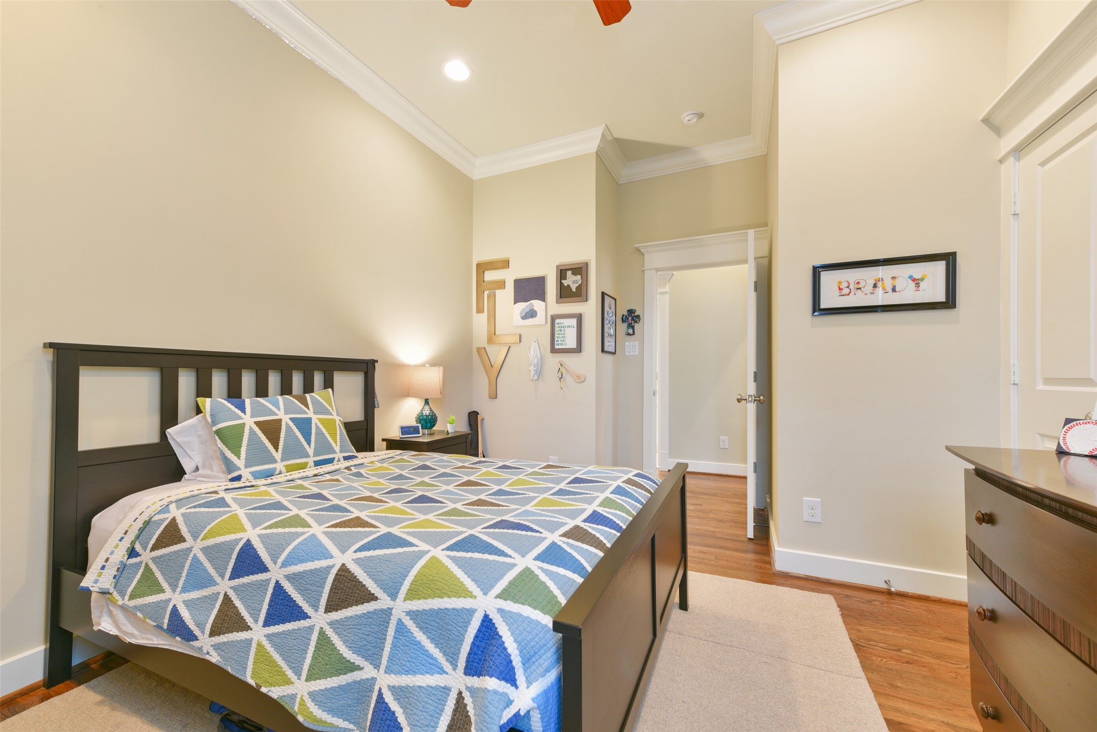 410 W 25th Street , Houston, TX, 77008 | 94797849 | Realty Texas LLC