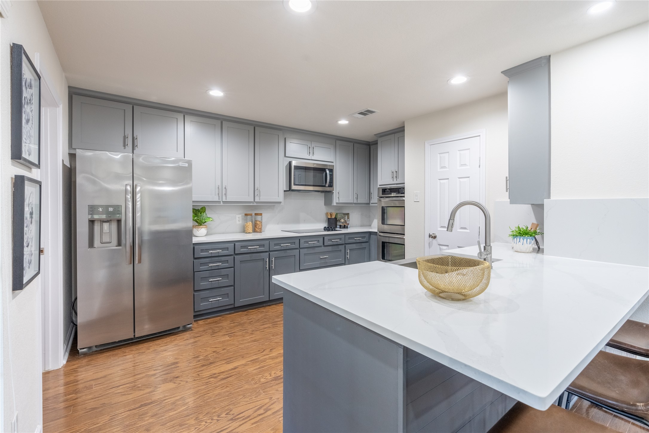 1812 Cross Bend Road , Plano, TX, 75023 | 20767636 | Realty Texas LLC