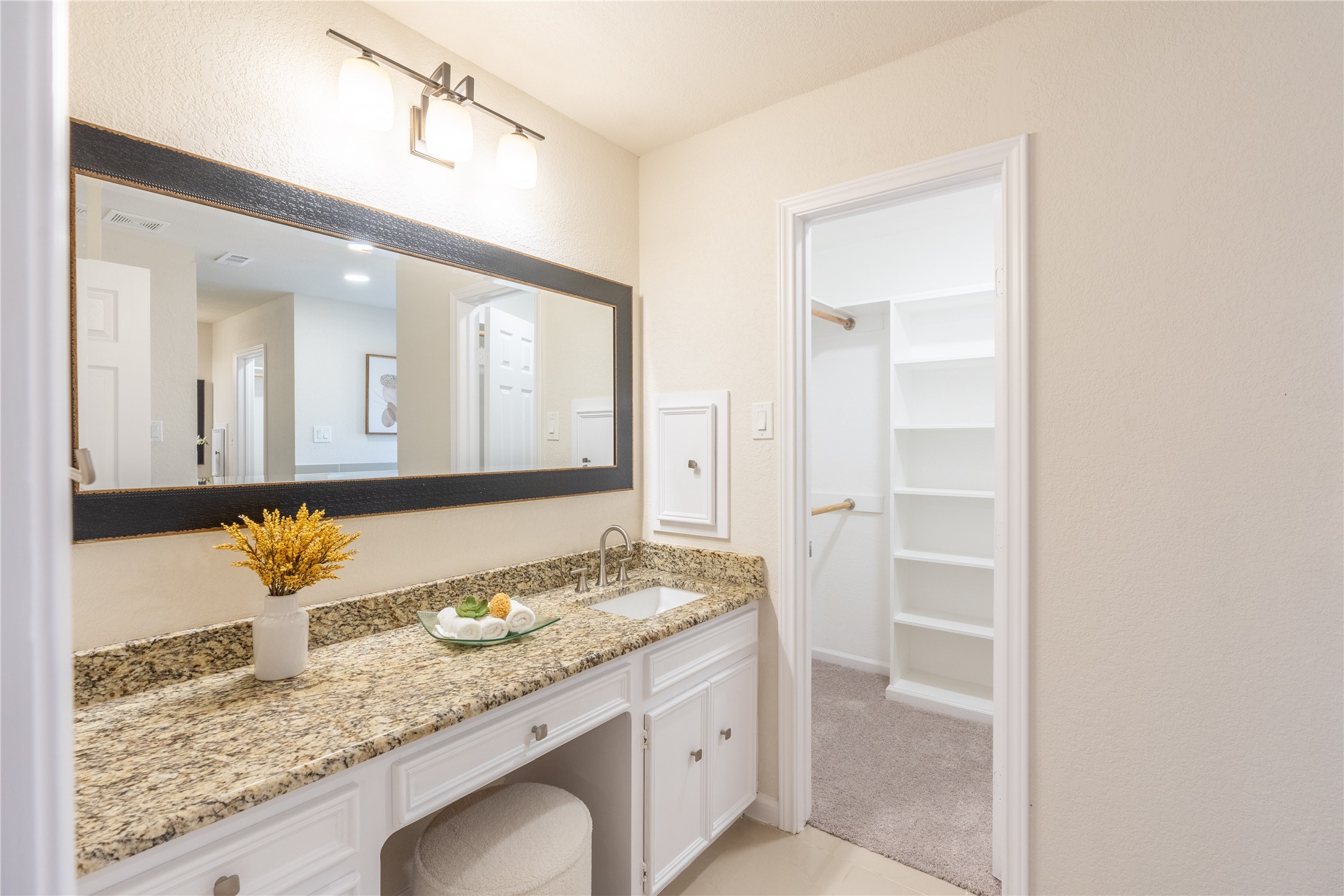 1812 Cross Bend Road , Plano, TX, 75023 | 20767636 | Realty Texas LLC