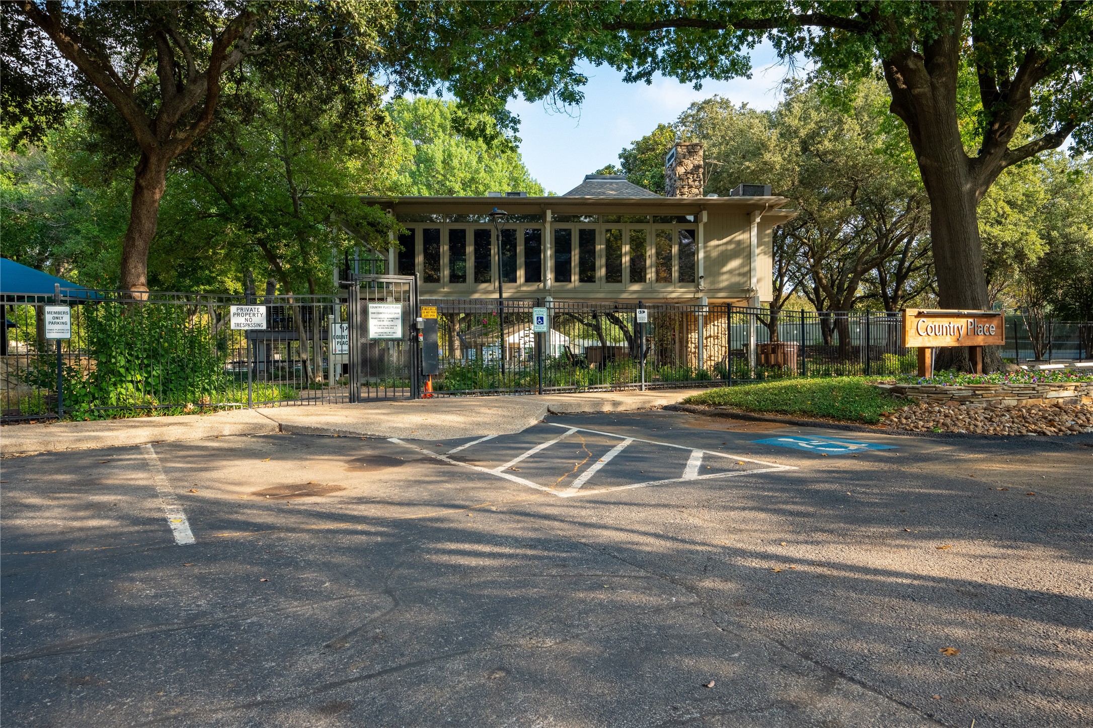 1812 Cross Bend Road , Plano, TX, 75023 | 20767636 | Realty Texas LLC