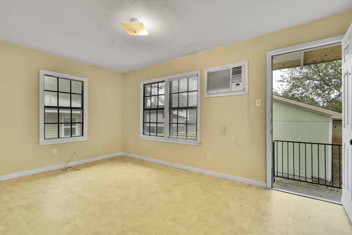1704 Sanchez Street , Austin, TX, 78702 | 1613848 | Realty Texas LLC