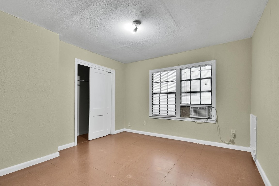 1704 Sanchez Street , Austin, TX, 78702 | 1613848 | Realty Texas LLC