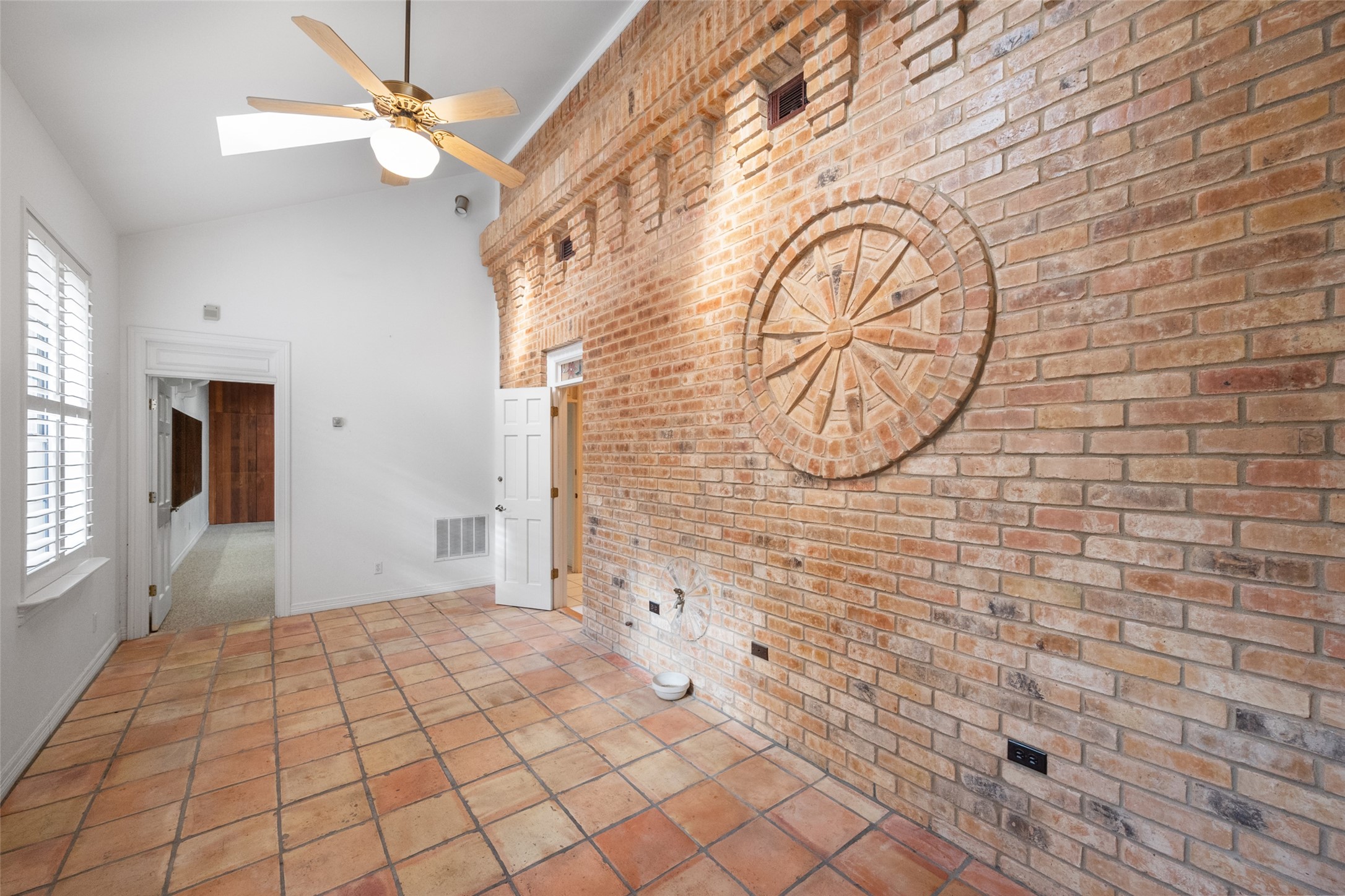 217 Williams Road , Fort Worth, TX, 76120 | 20767741 | Realty Texas LLC