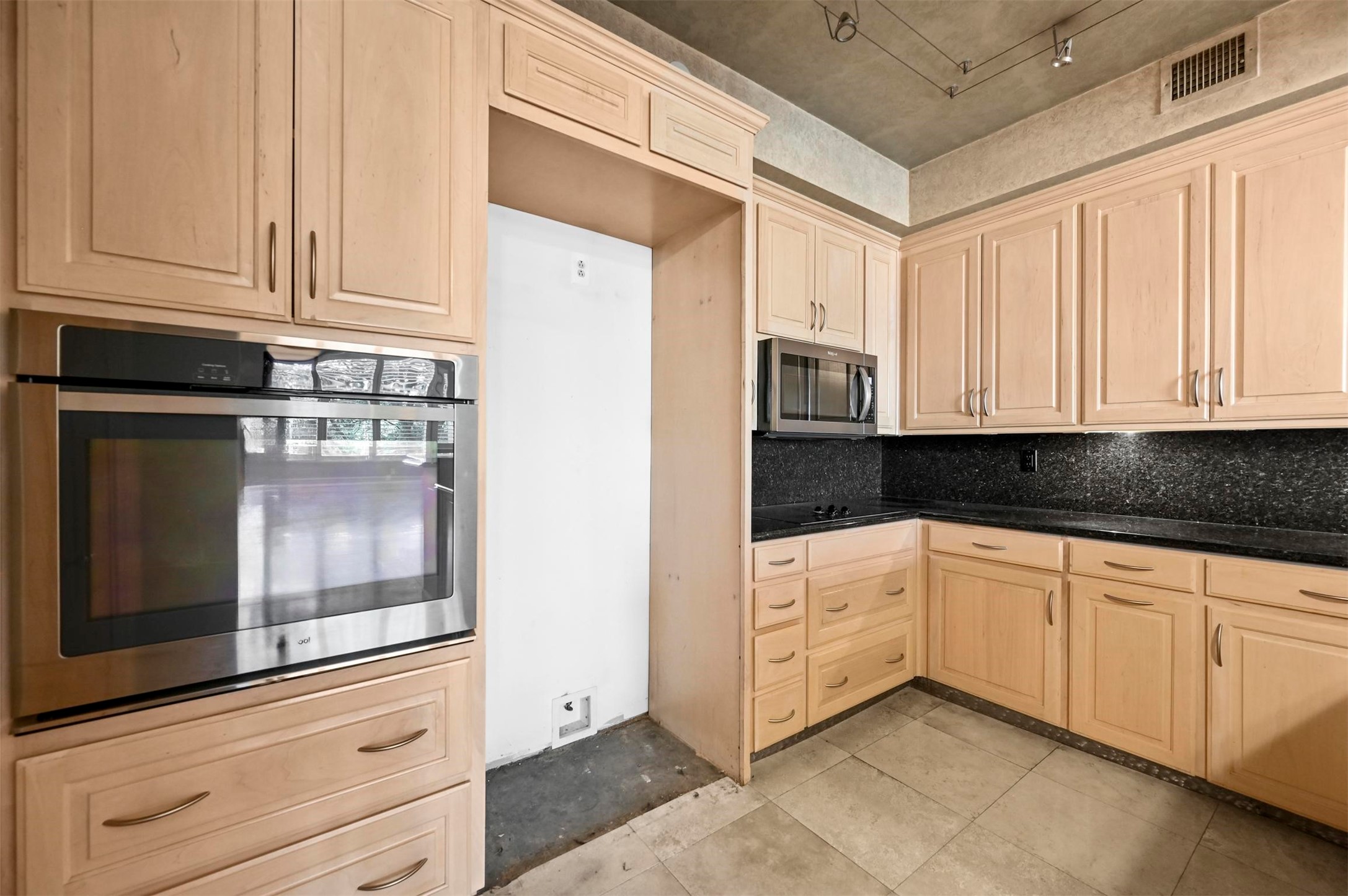 2108 Reflection Bay Drive 306 , Arlington, TX, 76013 | 20769391 | Realty Texas LLC
