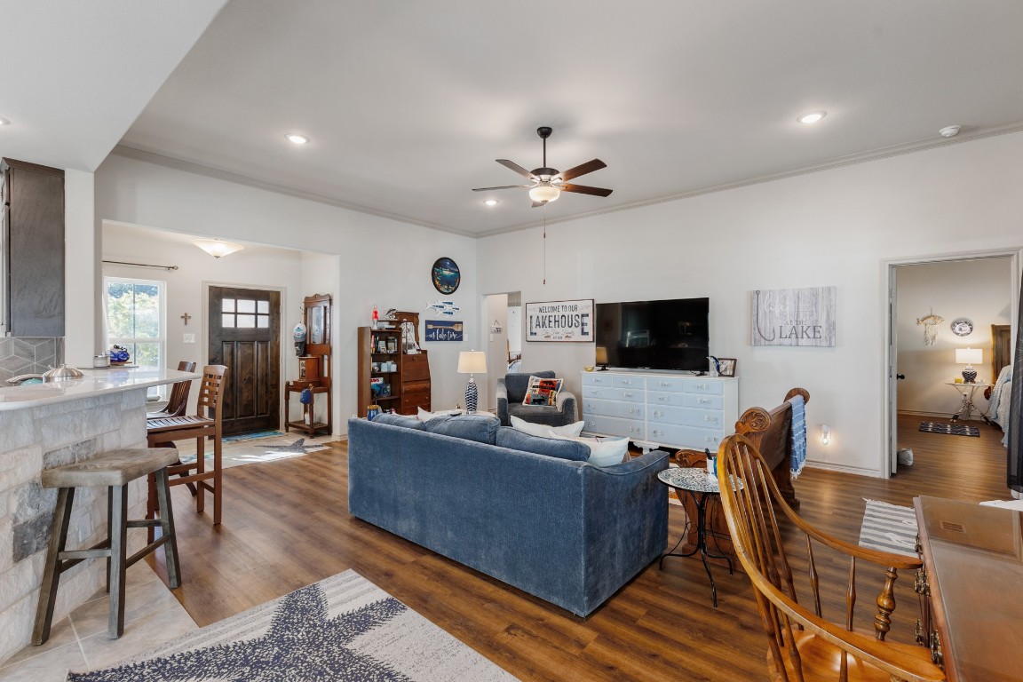 127 Hidden Oaks Drive , Kingsland, TX, 78639 | 4879611 | Realty Texas LLC