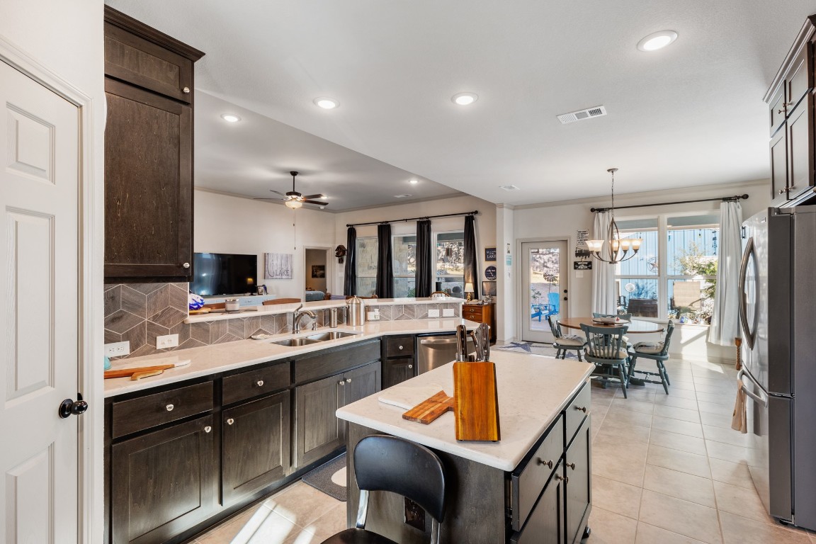 127 Hidden Oaks Drive , Kingsland, TX, 78639 | 4879611 | Realty Texas LLC