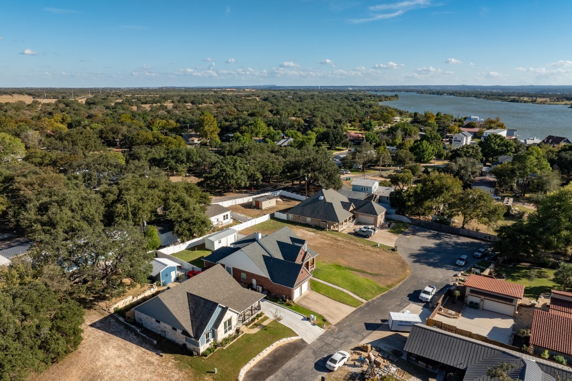 127 Hidden Oaks Drive , Kingsland, TX, 78639 | 4879611 | Realty Texas LLC