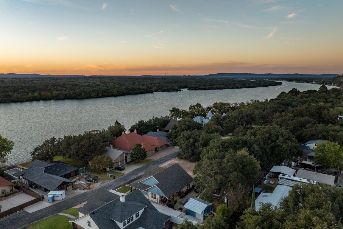 127 Hidden Oaks Drive , Kingsland, TX, 78639 | 4879611 | Realty Texas LLC