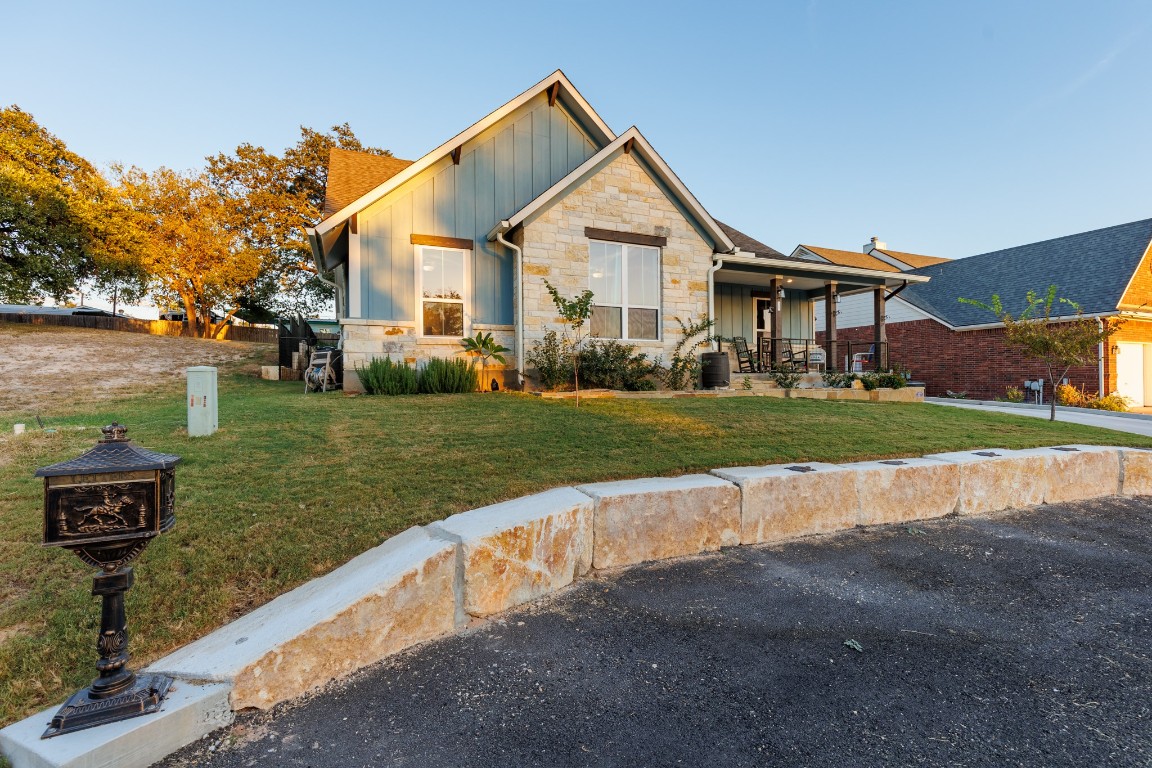 127 Hidden Oaks Drive , Kingsland, TX, 78639 | 4879611 | Realty Texas LLC