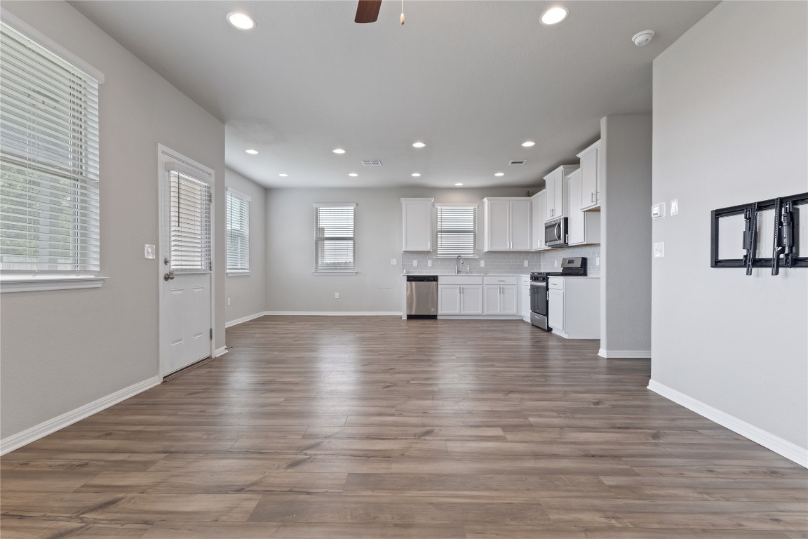 180 Macarthur Drive , Leander, TX, 78641 | 9042296 | Realty Texas LLC