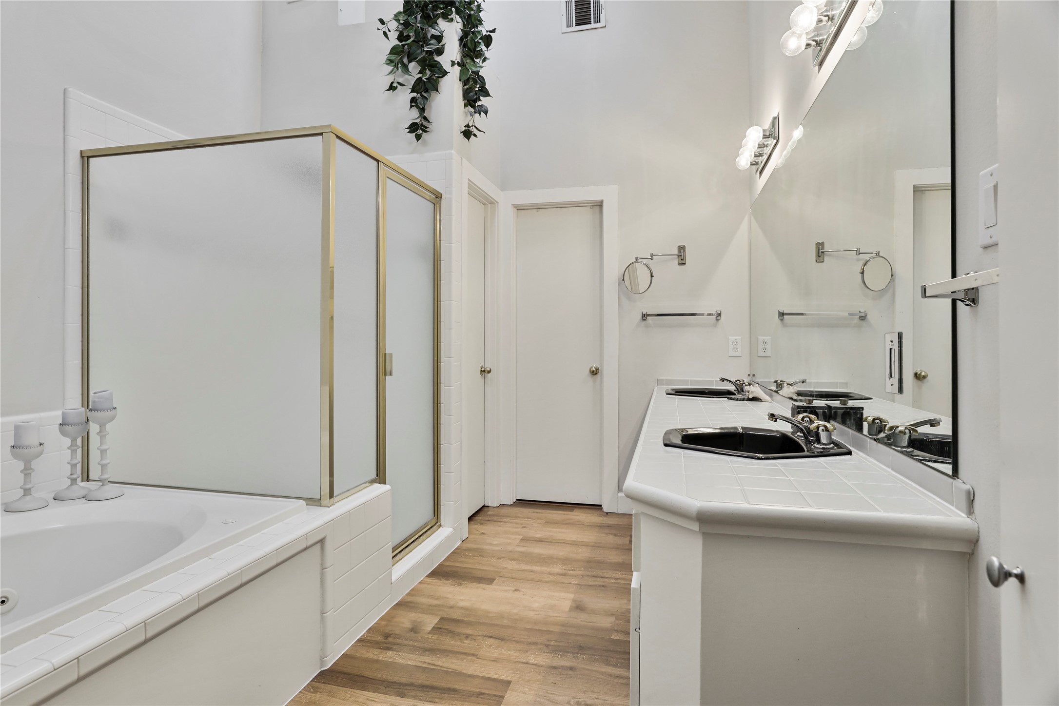 5646 Valerie Street , Houston, TX, 77081 | 60266694 | Realty Texas LLC