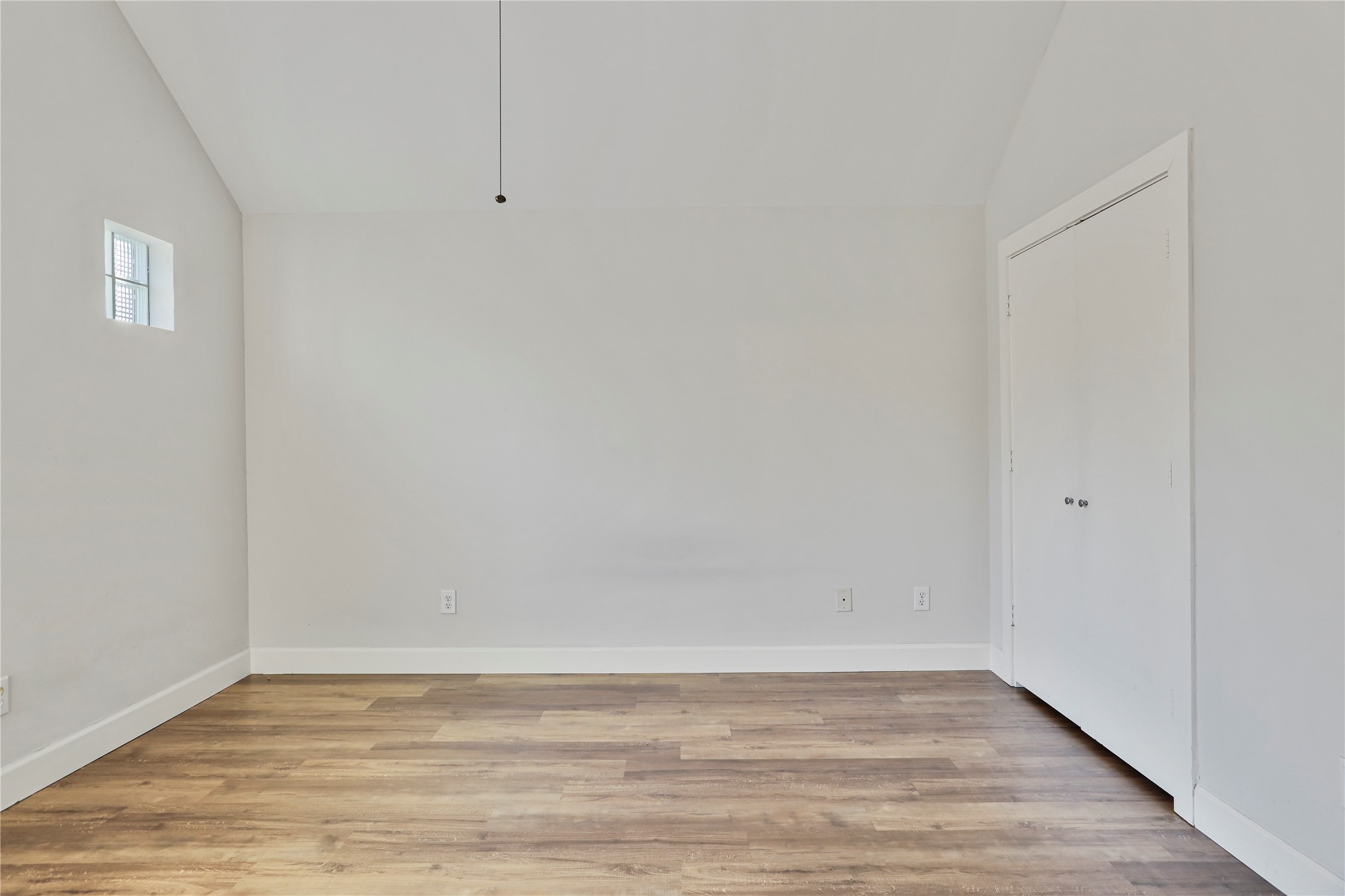 5646 Valerie Street , Houston, TX, 77081 | 60266694 | Realty Texas LLC