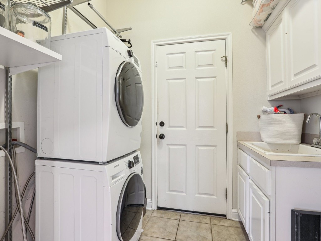 5000 Mission Oaks Boulevard 12 , Austin, TX, 78735 | 9938018 | Realty Texas LLC