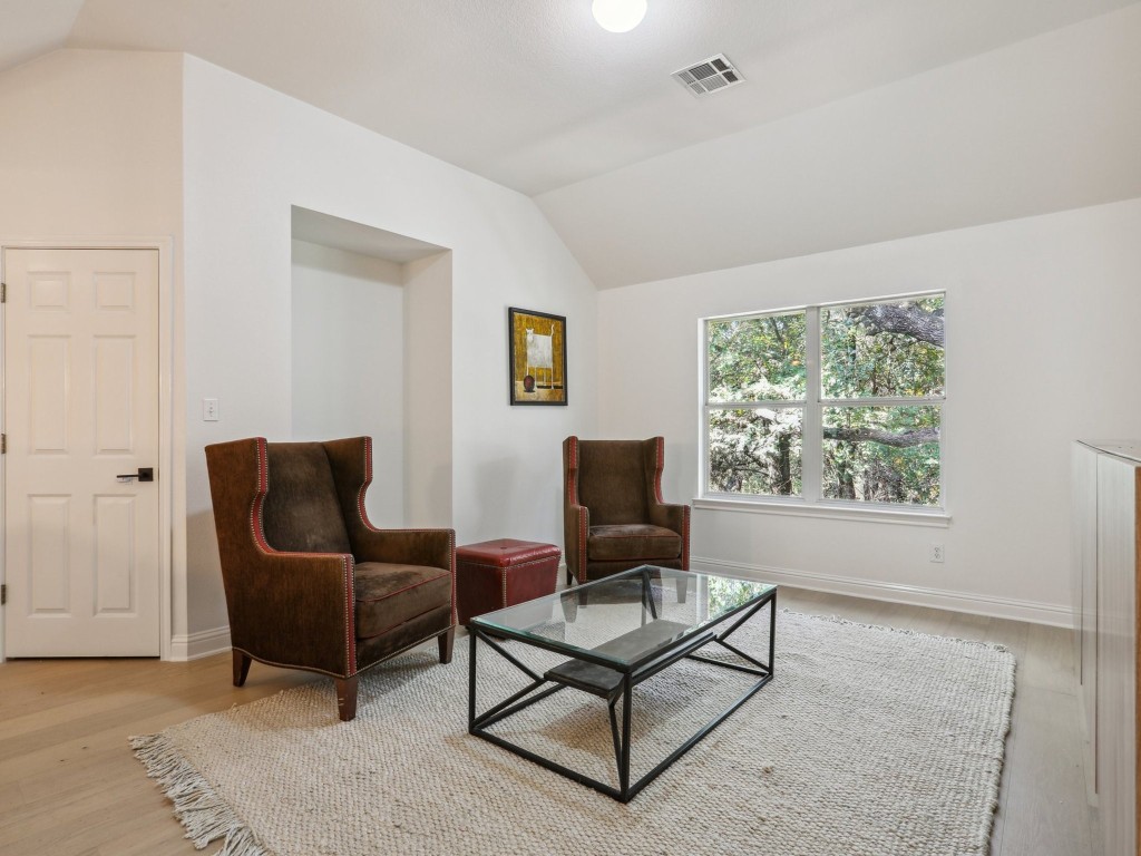 5000 Mission Oaks Boulevard 12 , Austin, TX, 78735 | 9938018 | Realty Texas LLC