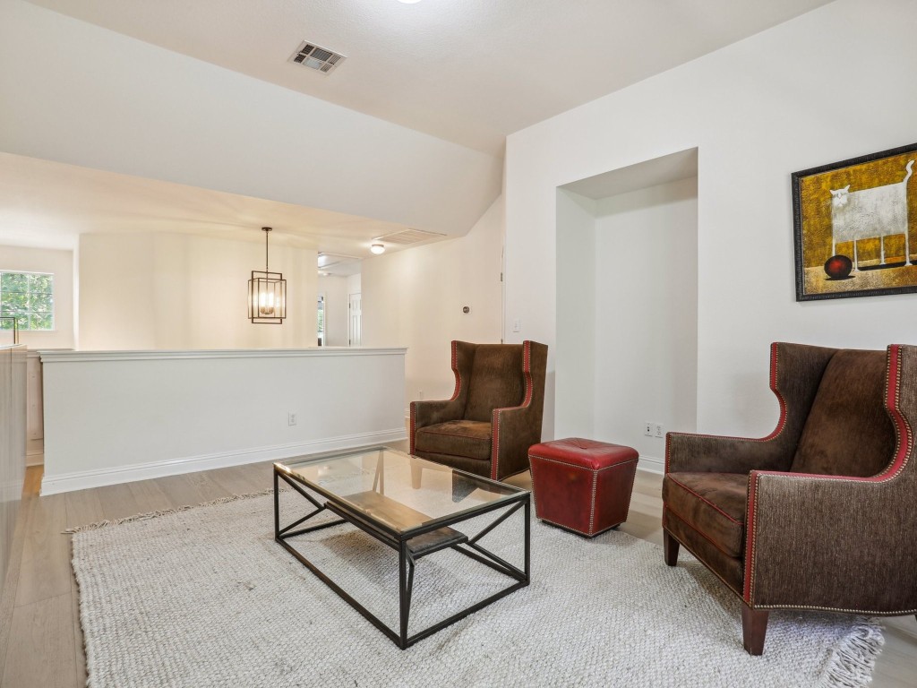 5000 Mission Oaks Boulevard 12 , Austin, TX, 78735 | 9938018 | Realty Texas LLC