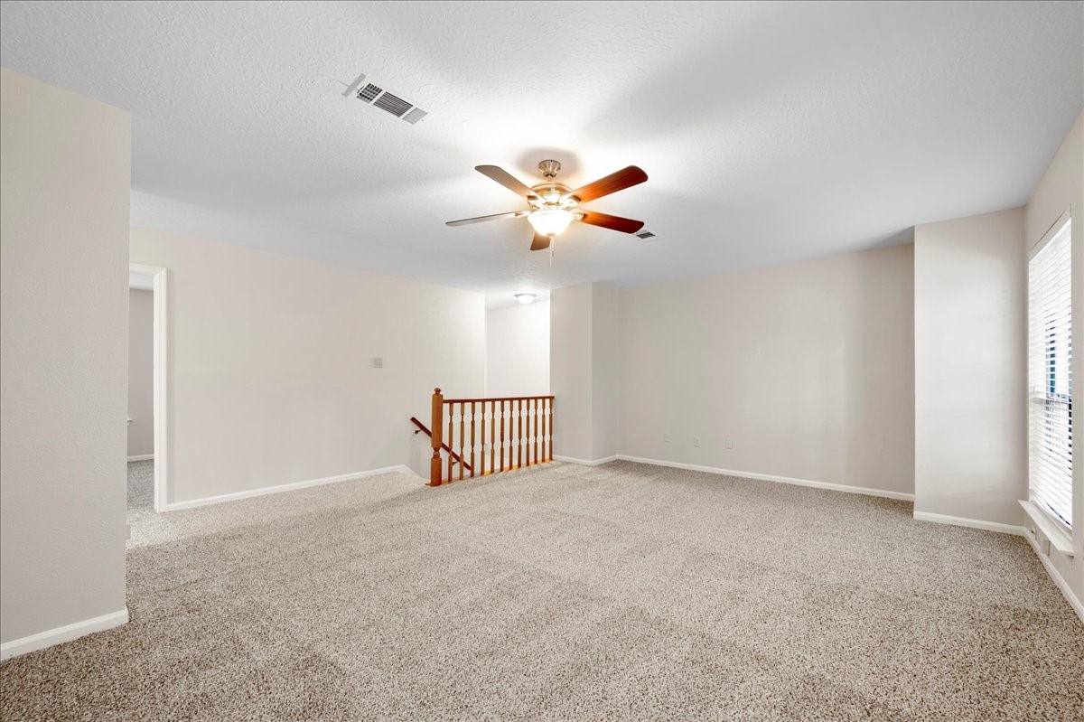 38 Eagle Rock Place , The Woodlands, TX, 77381 | 83318106 | Realty Texas LLC