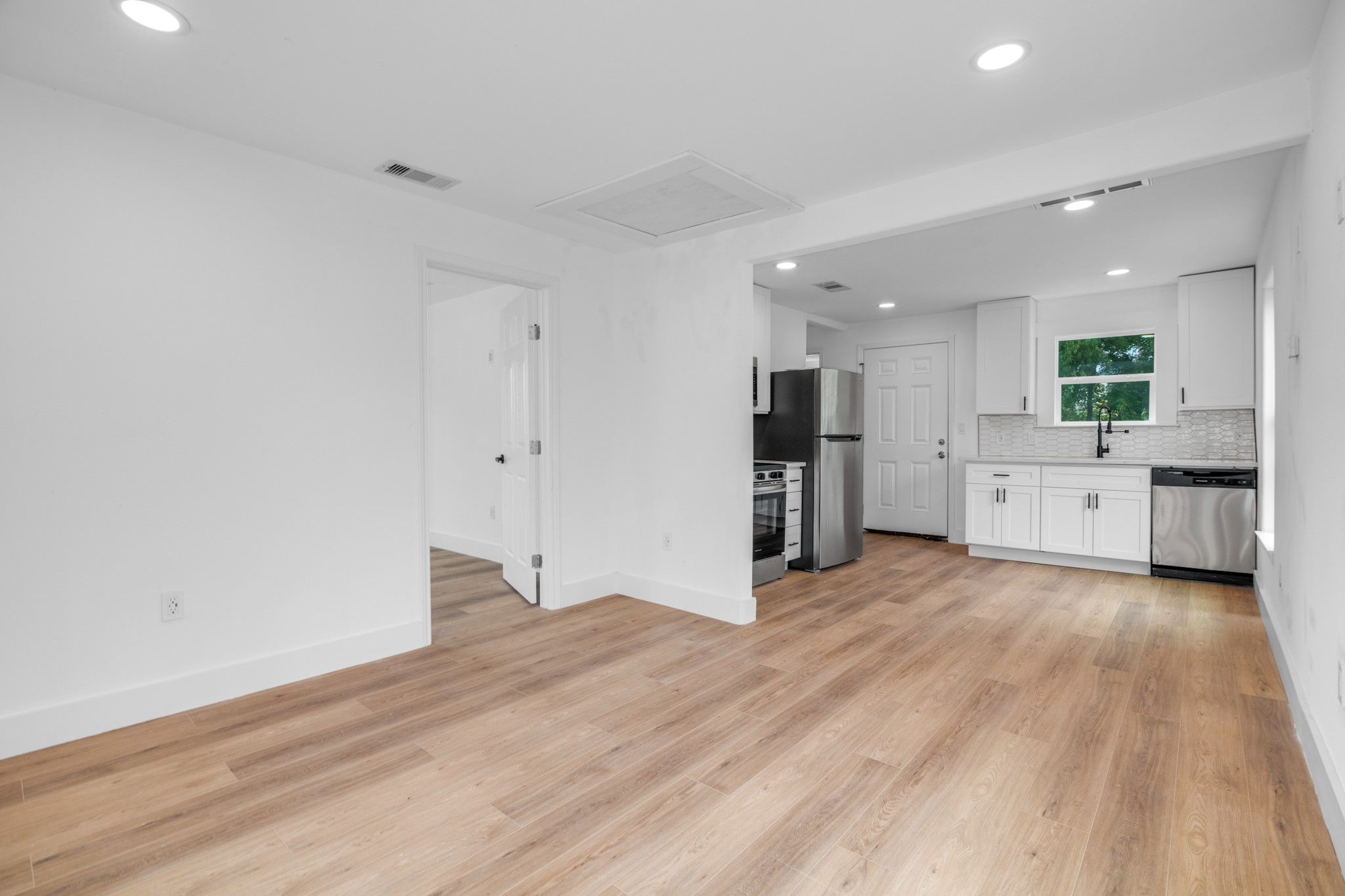 9818 Kerr Street , Houston, TX, 77029 | 78312321 | Realty Texas LLC