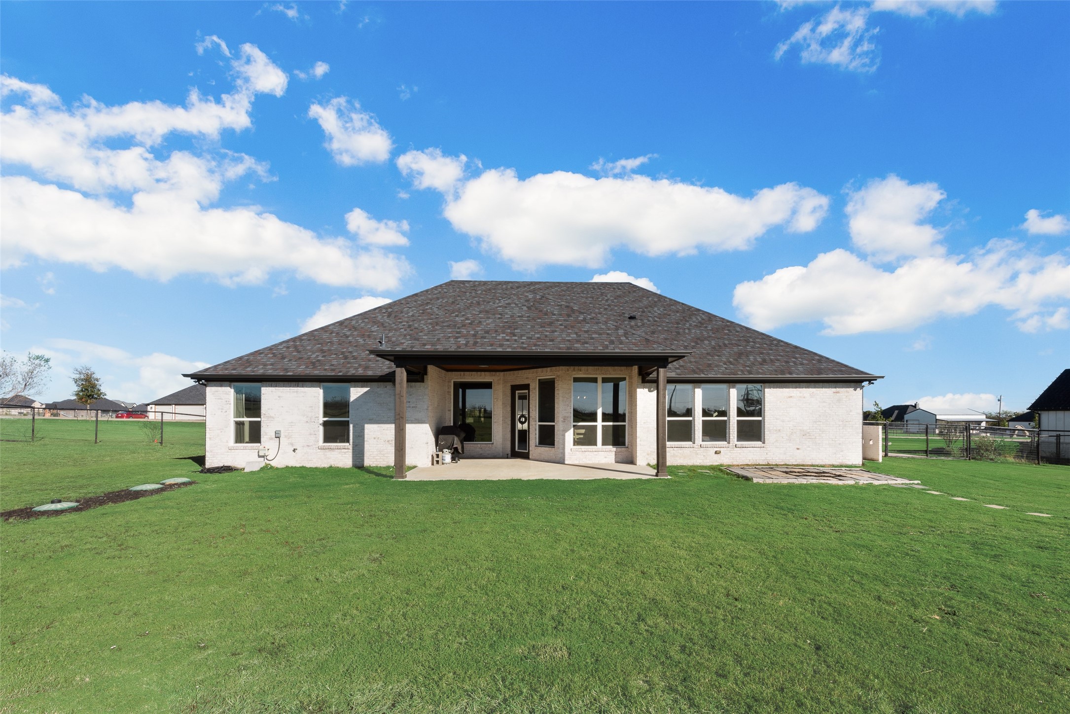 811 Alto Bonito Court , Godley, TX, 76044 | 20769871 | Realty Texas LLC