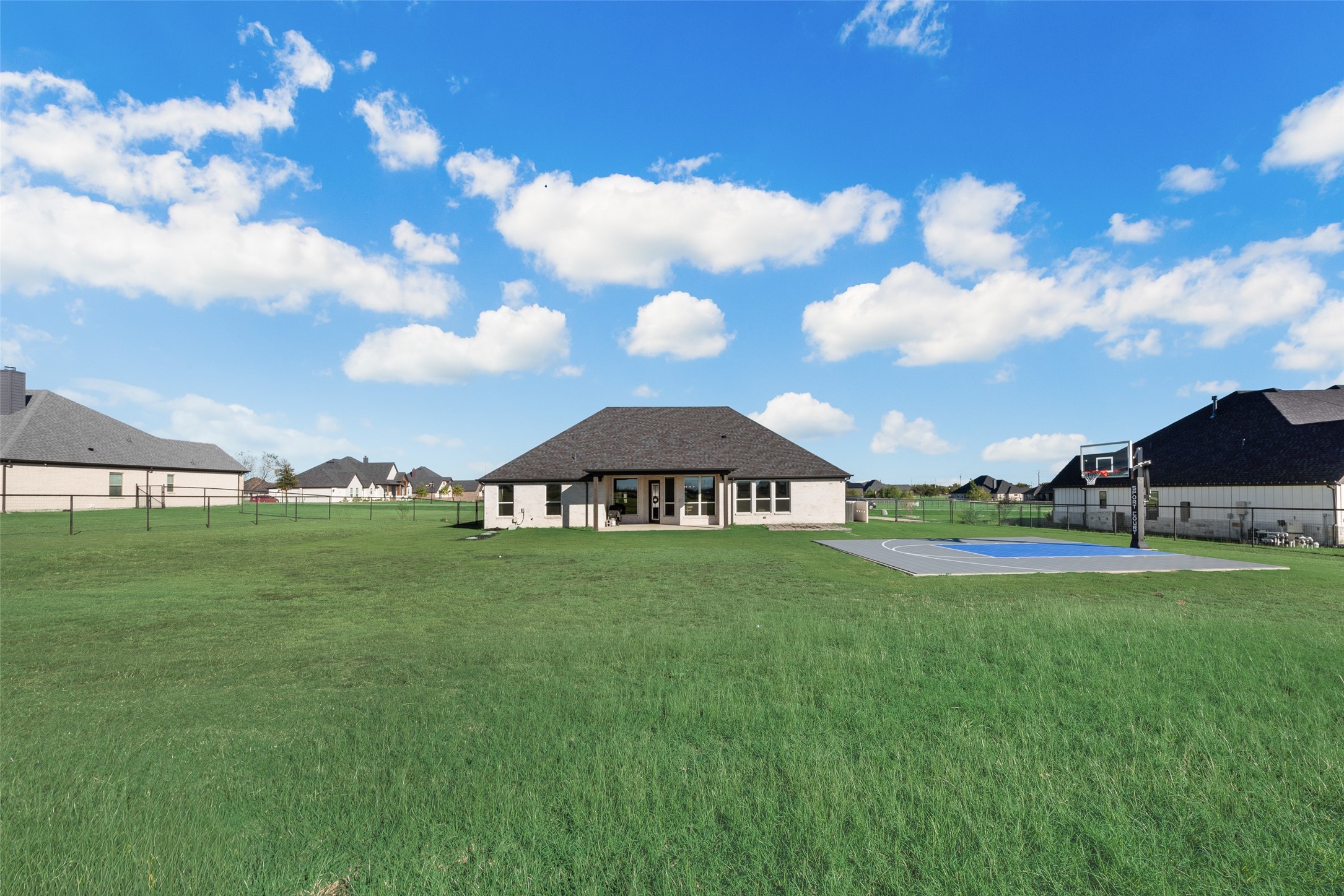 811 Alto Bonito Court , Godley, TX, 76044 | 20769871 | Realty Texas LLC