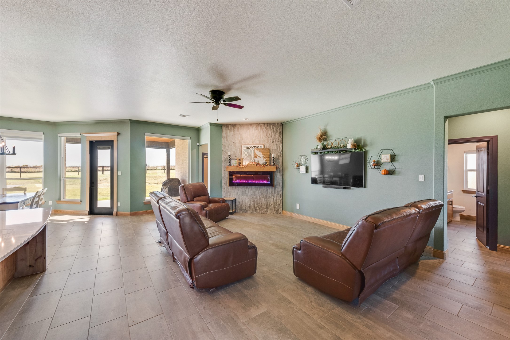 811 Alto Bonito Court , Godley, TX, 76044 | 20769871 | Realty Texas LLC