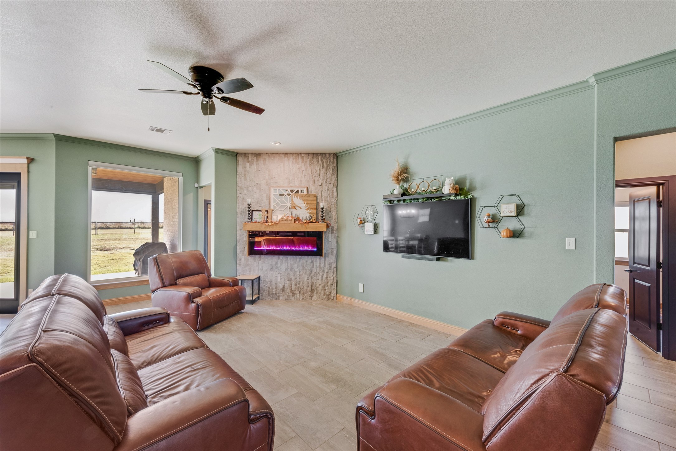 811 Alto Bonito Court , Godley, TX, 76044 | 20769871 | Realty Texas LLC