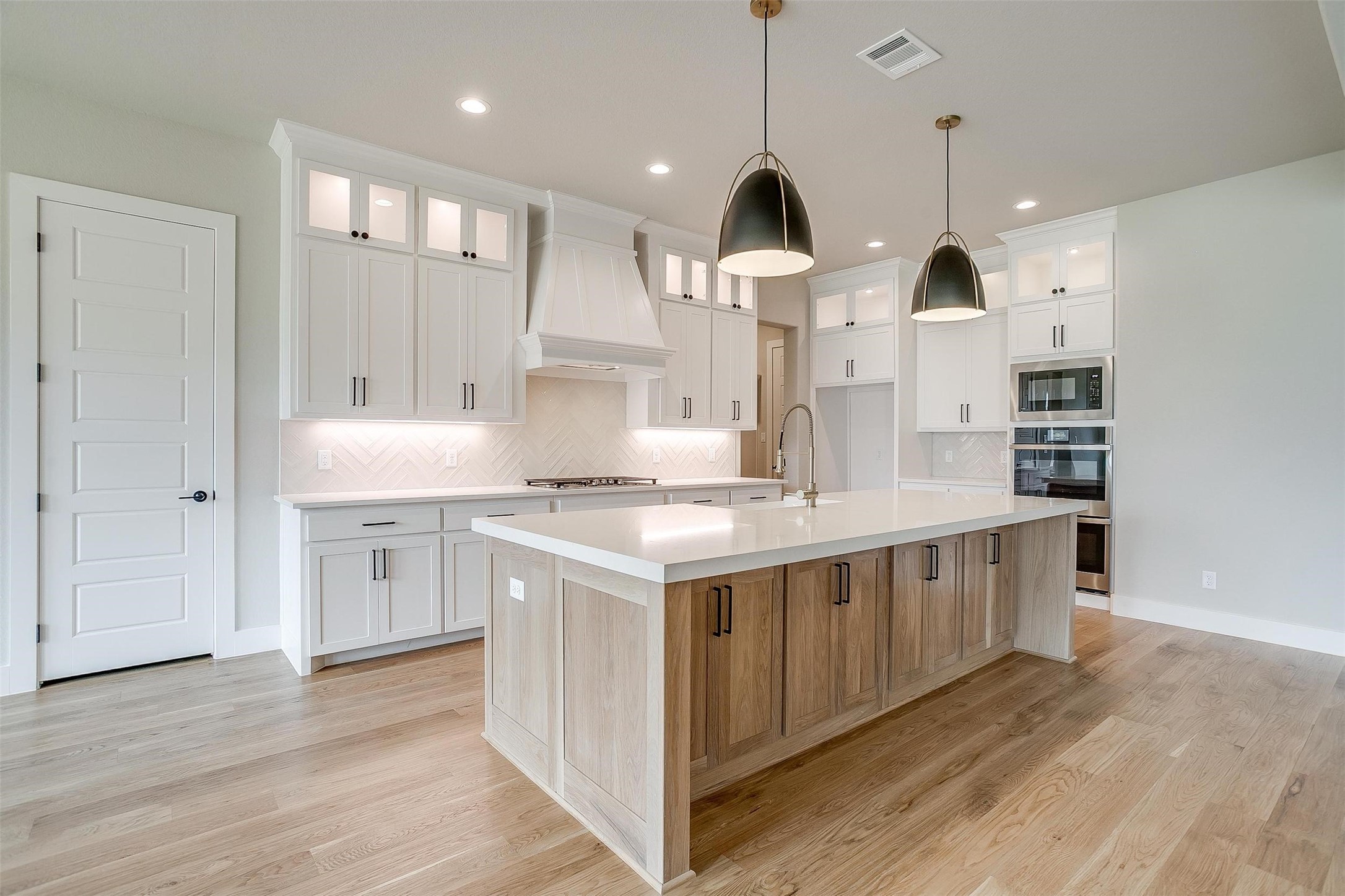 2012 Meadow Bend Court , Annetta South, TX, 76008 | 20772122 | Realty Texas LLC
