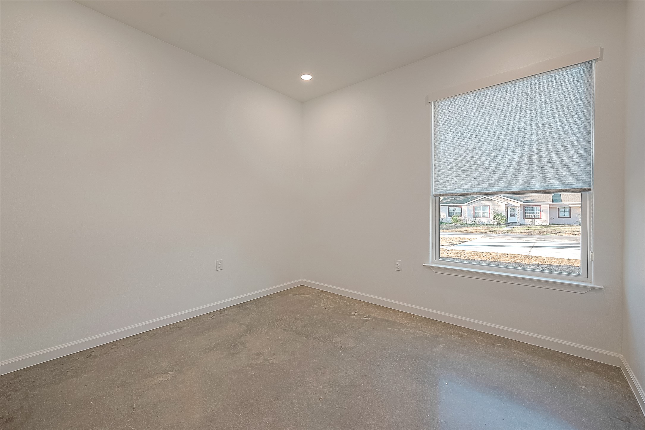 1304 Holder Street B , Conroe, TX, 77301 | 92557063 | Realty Texas LLC