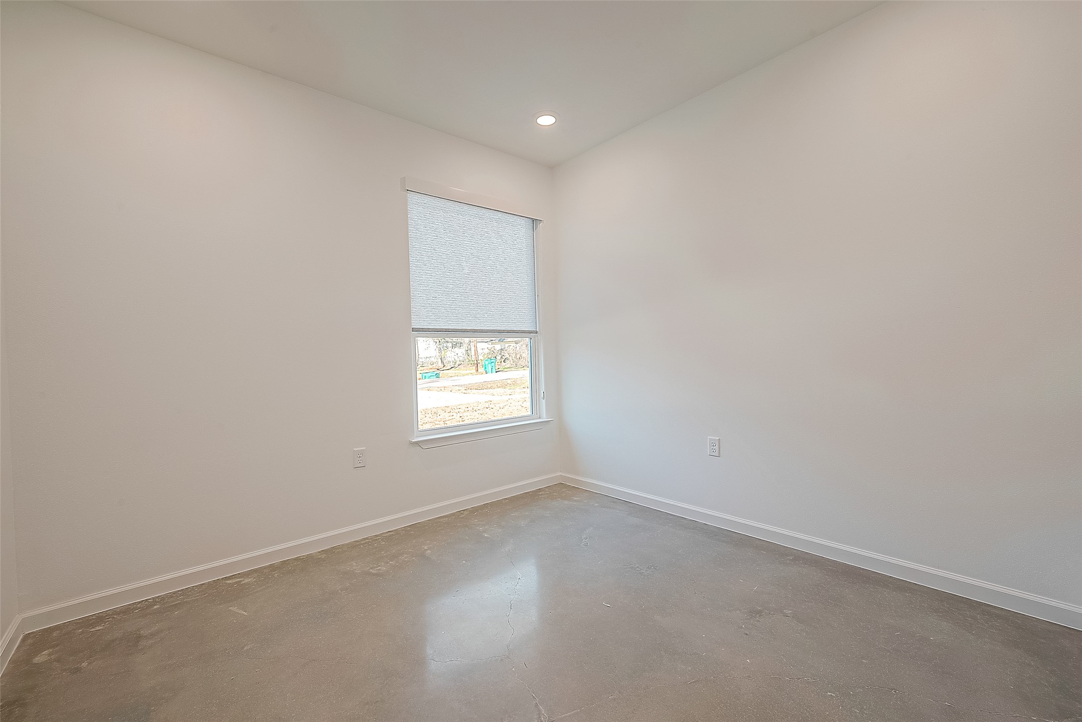 1304 Holder Street B , Conroe, TX, 77301 | 92557063 | Realty Texas LLC