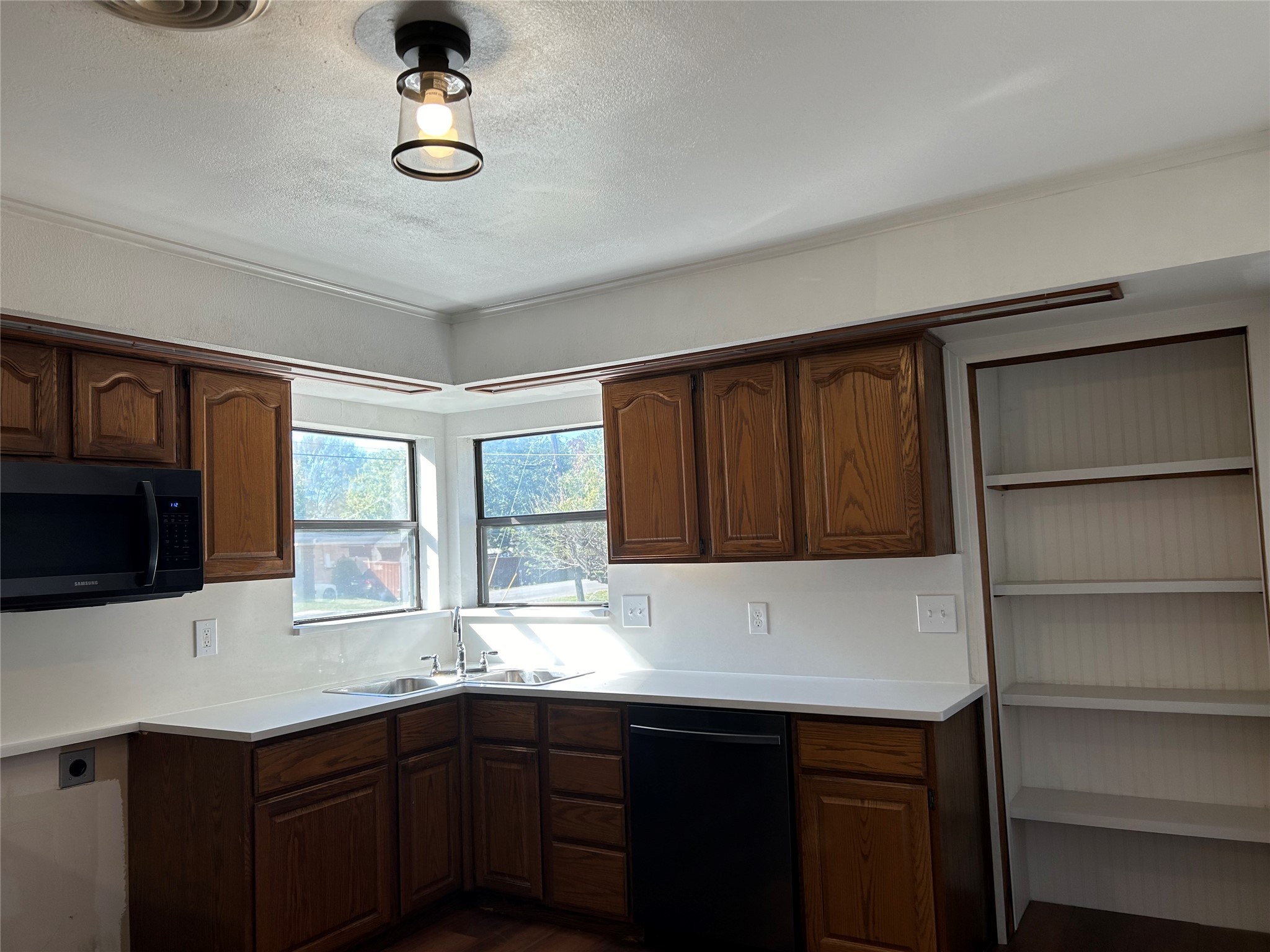 8300 Maddox Street , Dallas, TX, 75217 | 20772295 | Realty Texas LLC