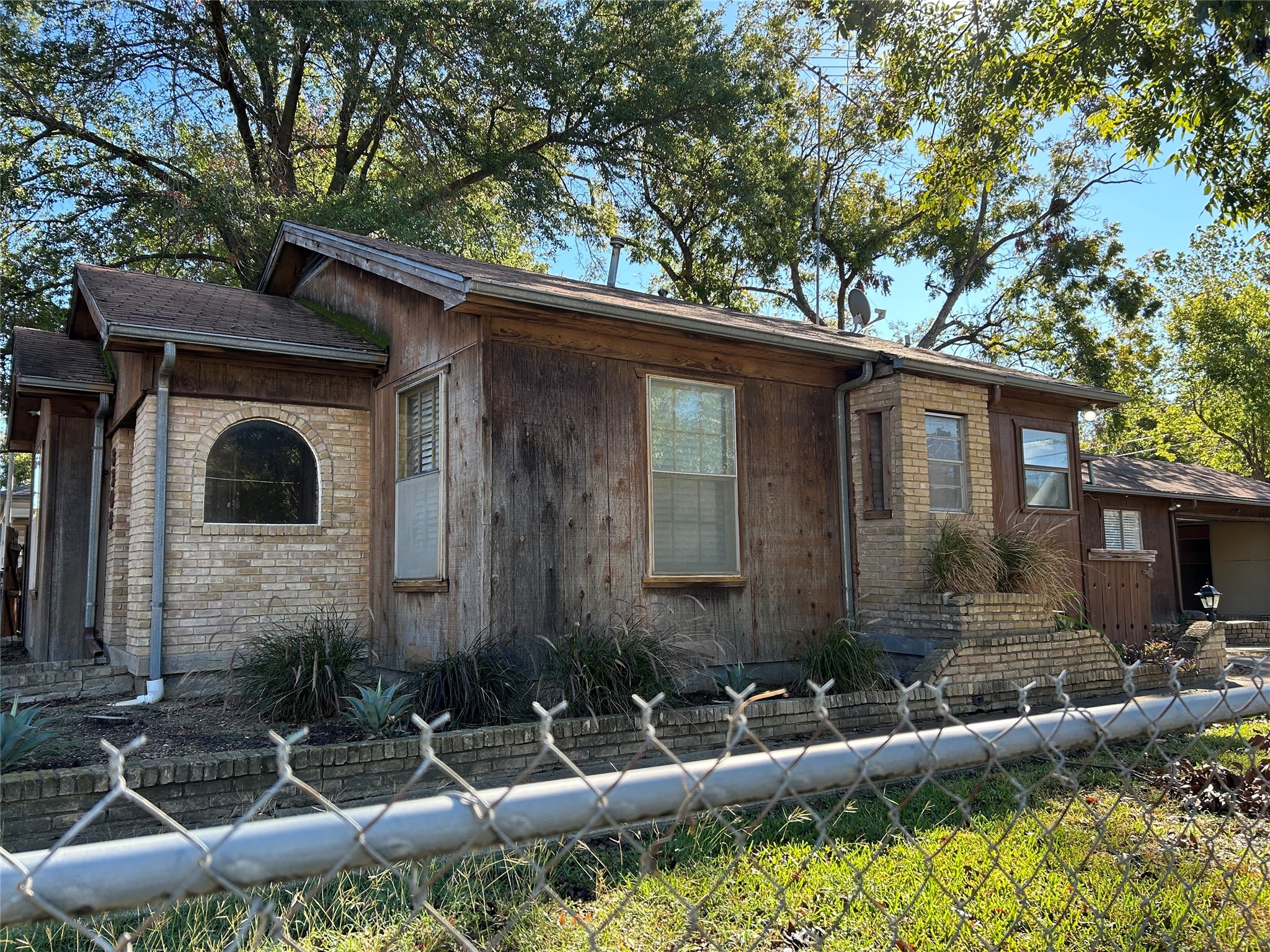 8300 Maddox Street , Dallas, TX, 75217 | 20772295 | Realty Texas LLC