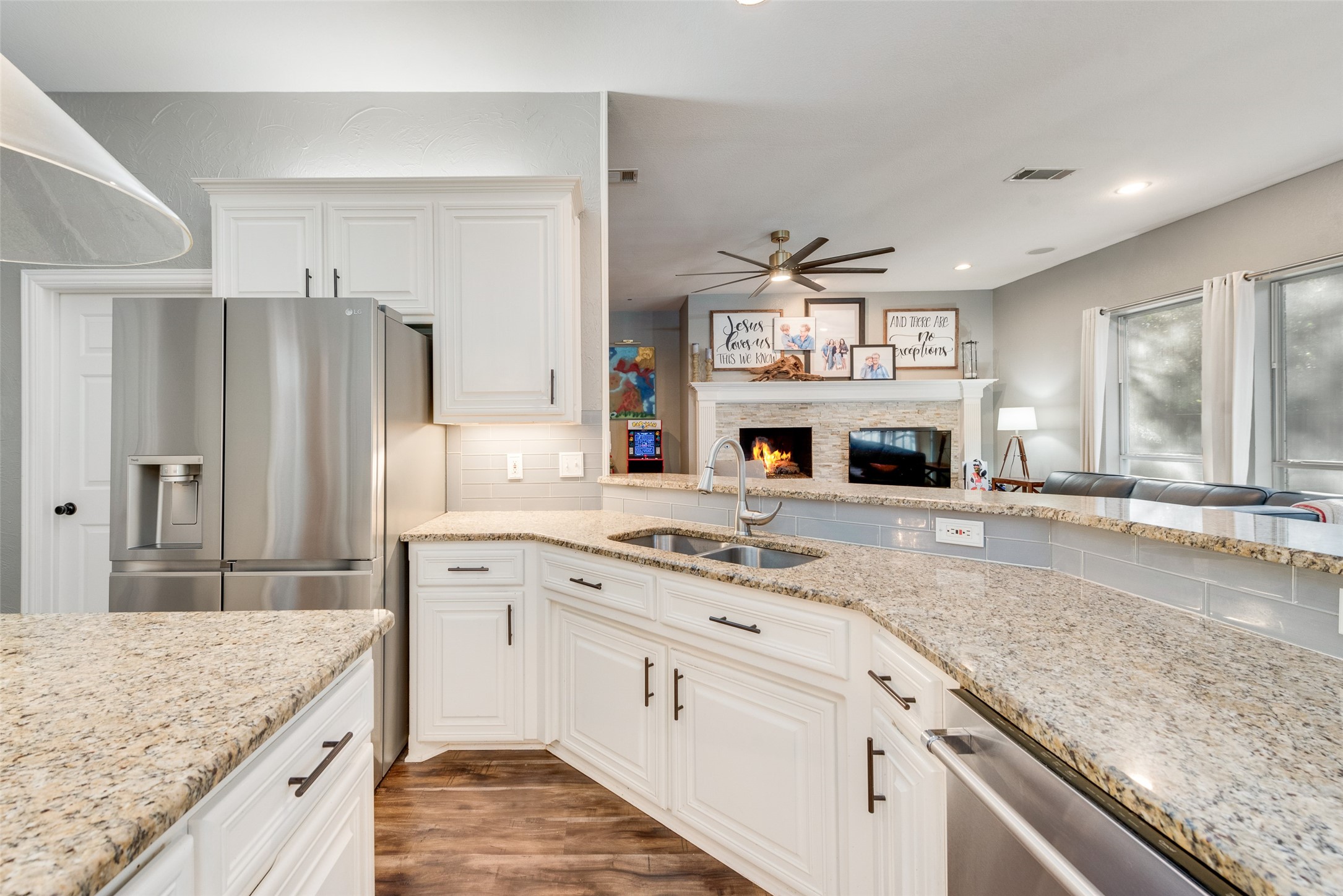 1306 Austin Thomas Drive , Keller, TX, 76248 | 20772562 | Realty Texas LLC