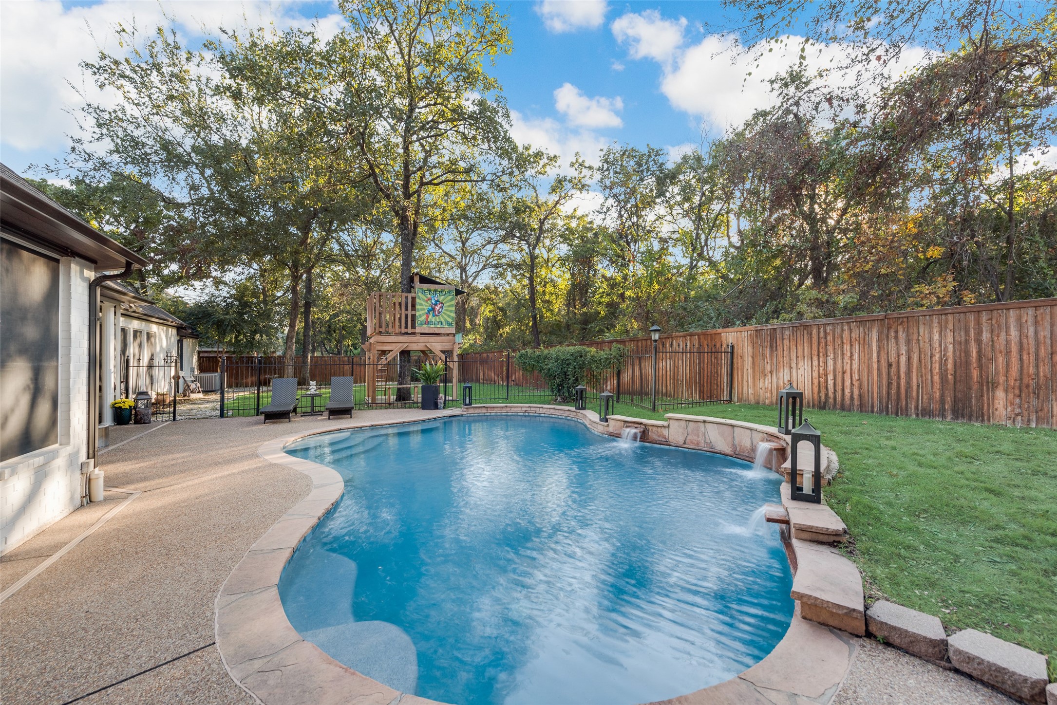 1306 Austin Thomas Drive , Keller, TX, 76248 | 20772562 | Realty Texas LLC