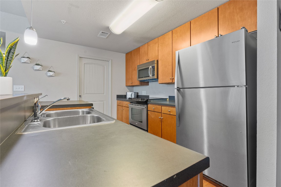 5117 N Lamar Boulevard 203 , Austin, TX, 78751 | 7872430 | Realty Texas LLC