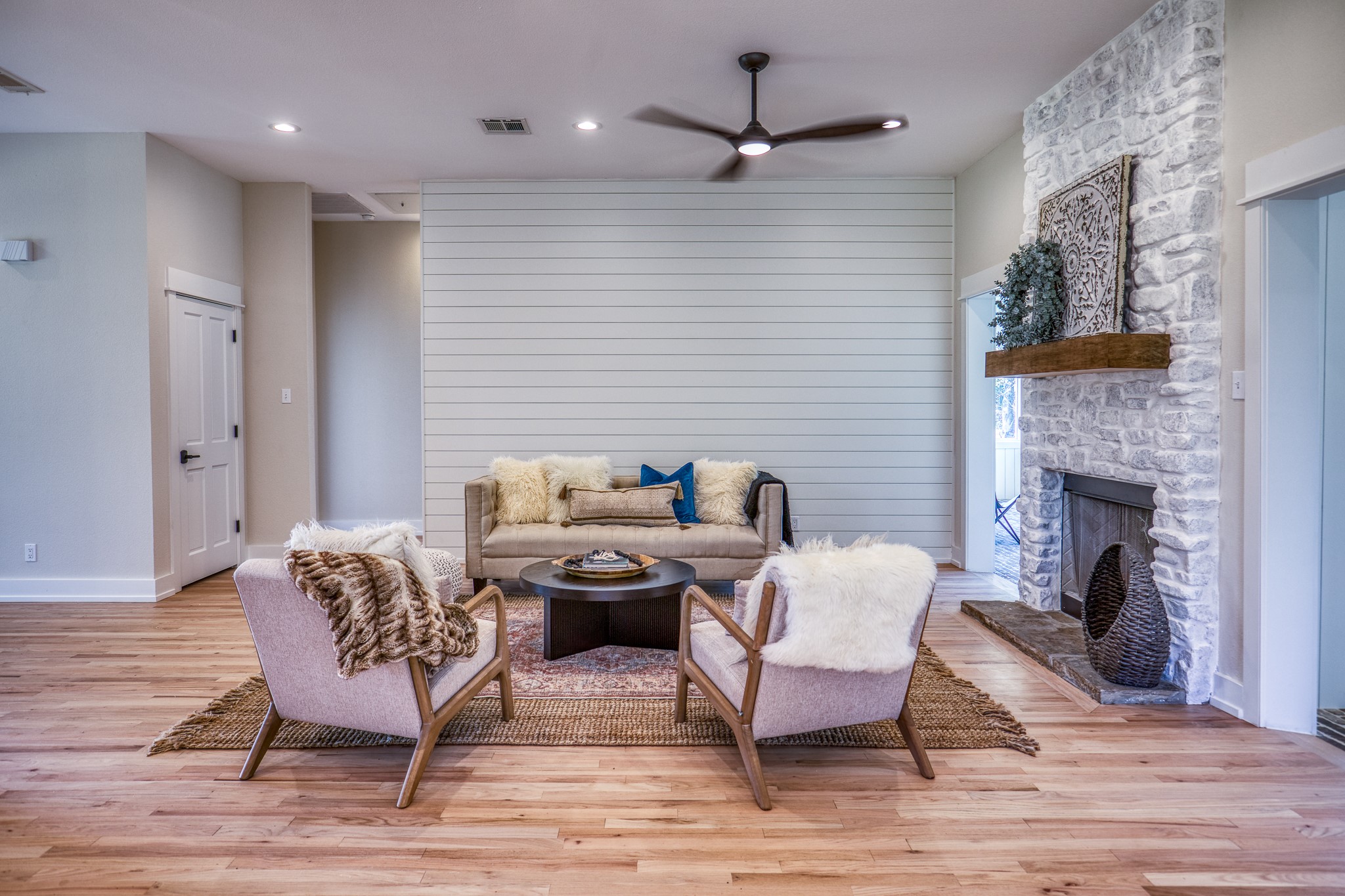 1598 Tiemann Road , New Ulm, TX, 78950 | 16415437 | Realty Texas LLC