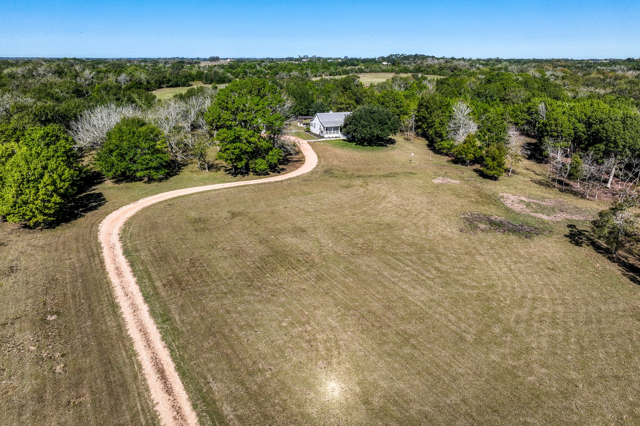 1598 Tiemann Road , New Ulm, TX, 78950 | 16415437 | Realty Texas LLC