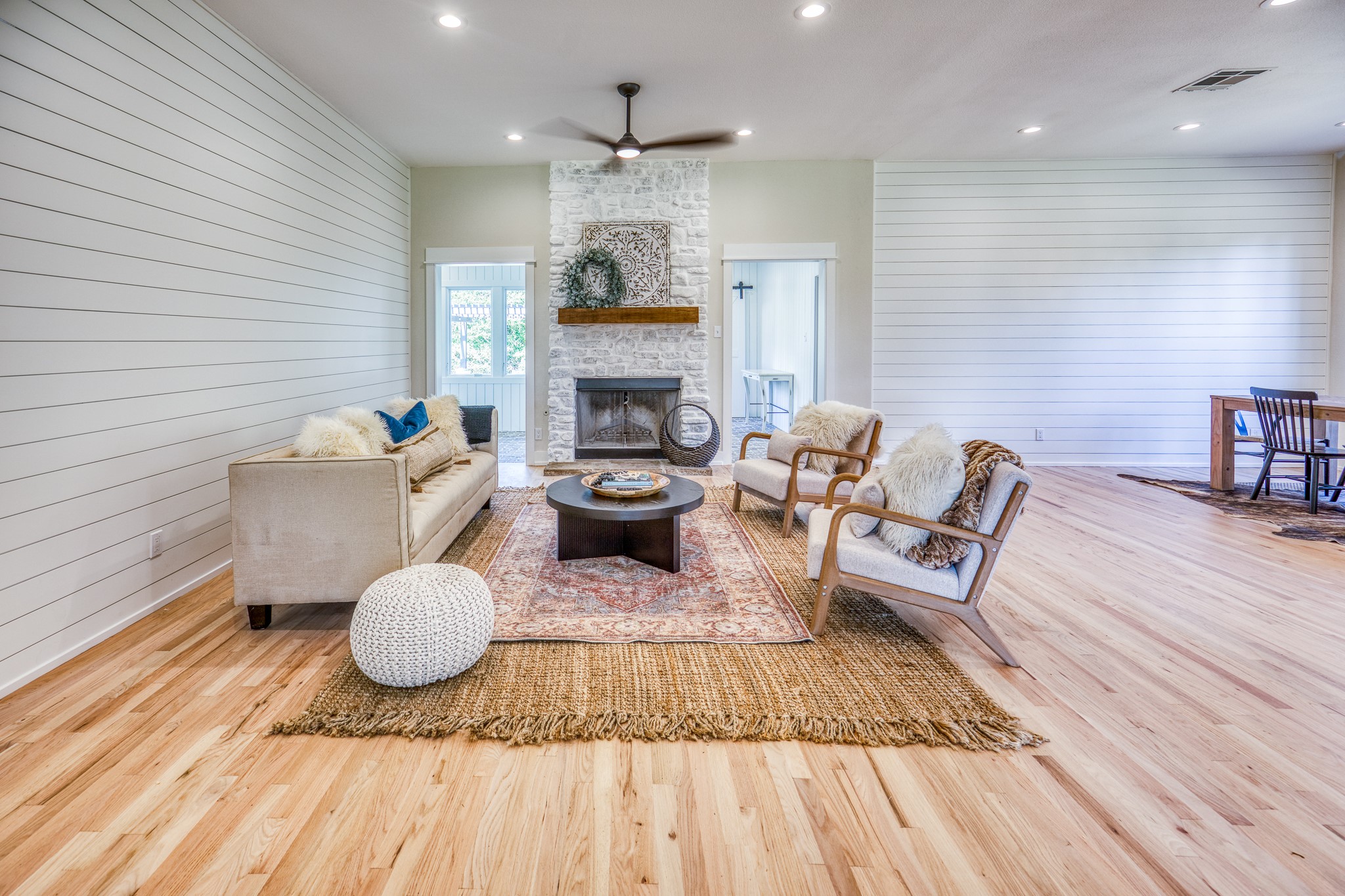 1598 Tiemann Road , New Ulm, TX, 78950 | 16415437 | Realty Texas LLC