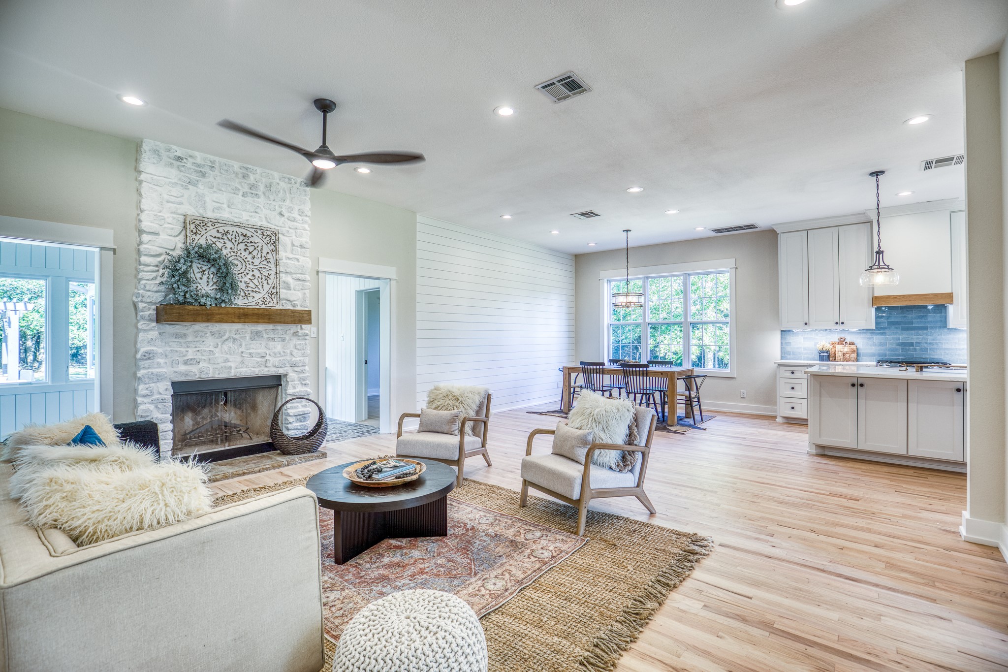1598 Tiemann Road , New Ulm, TX, 78950 | 16415437 | Realty Texas LLC