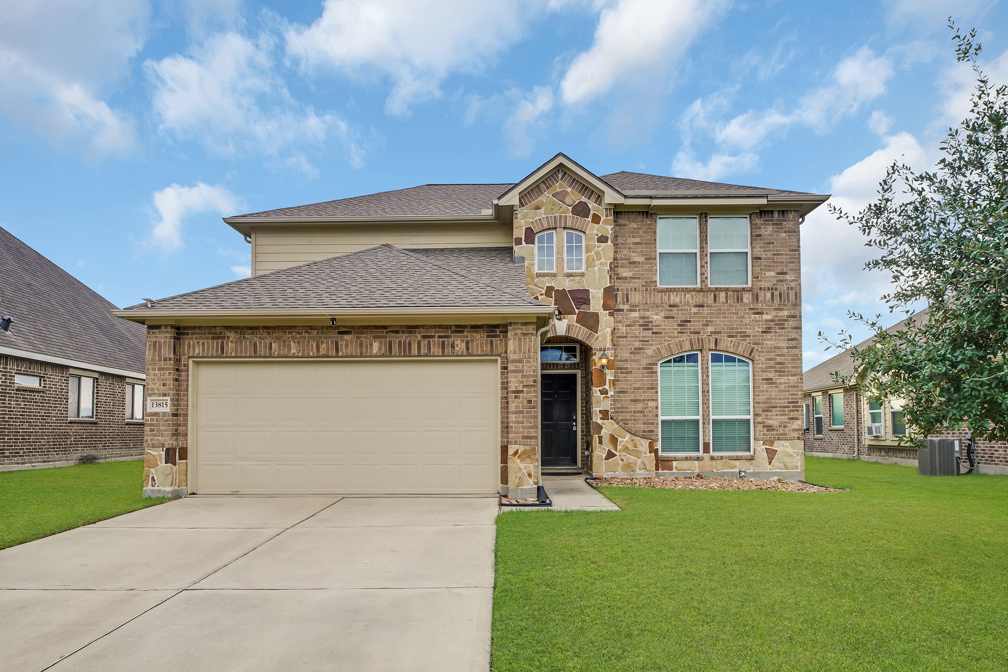 13815 Kodiak Brown Bear Street 