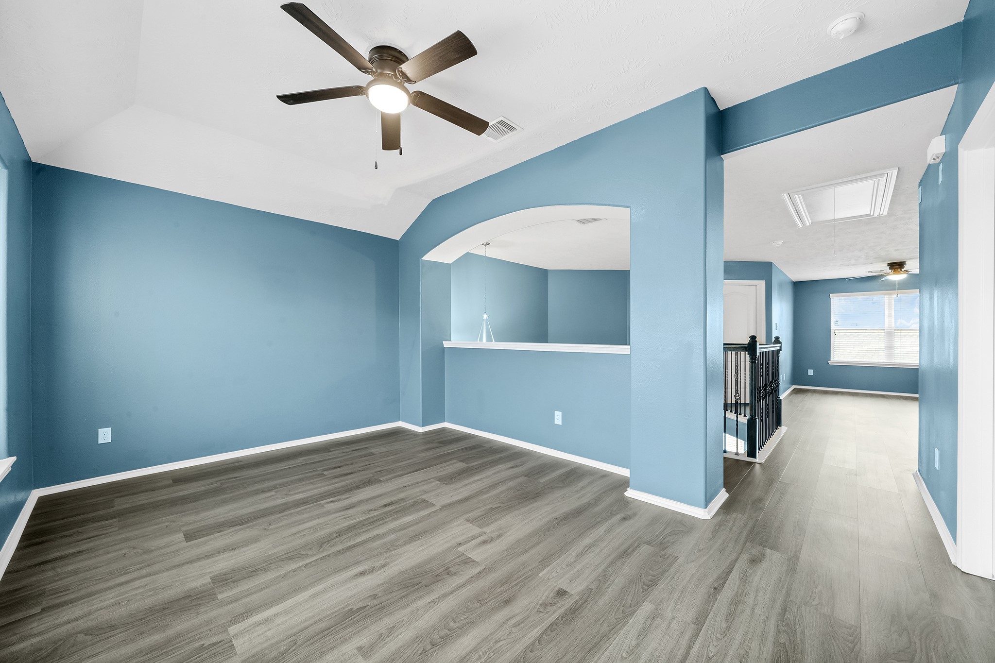 13815 Kodiak Brown Bear Street 