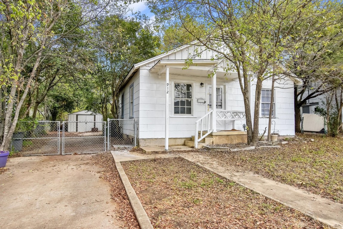 912 Gene Johnson Street , Austin, TX, 78751 | 5546258 | Realty Texas LLC