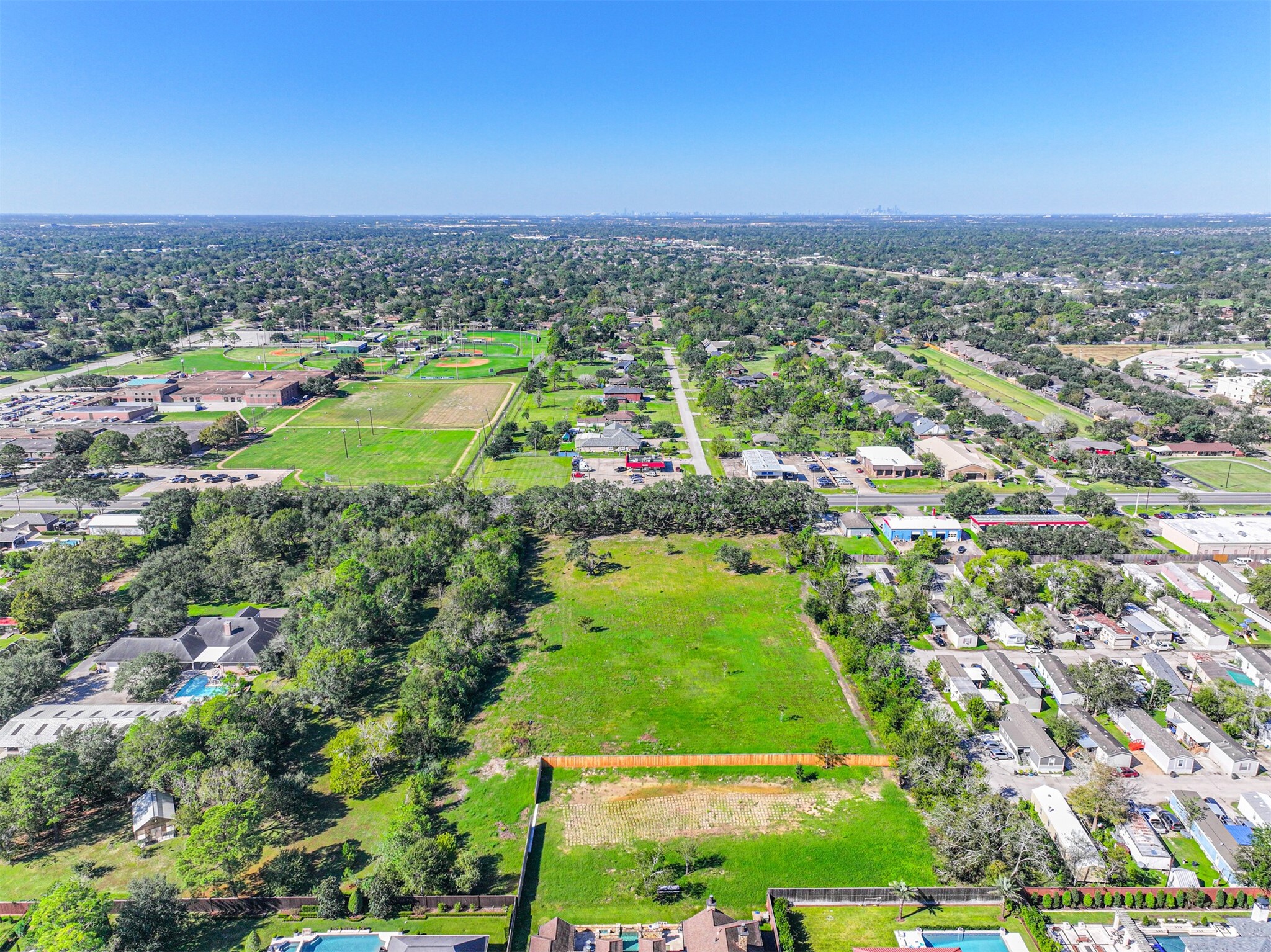 300 W Edgewood Drive, Friendswood, TX, 77546 | 57787444 | Realty Texas LLC