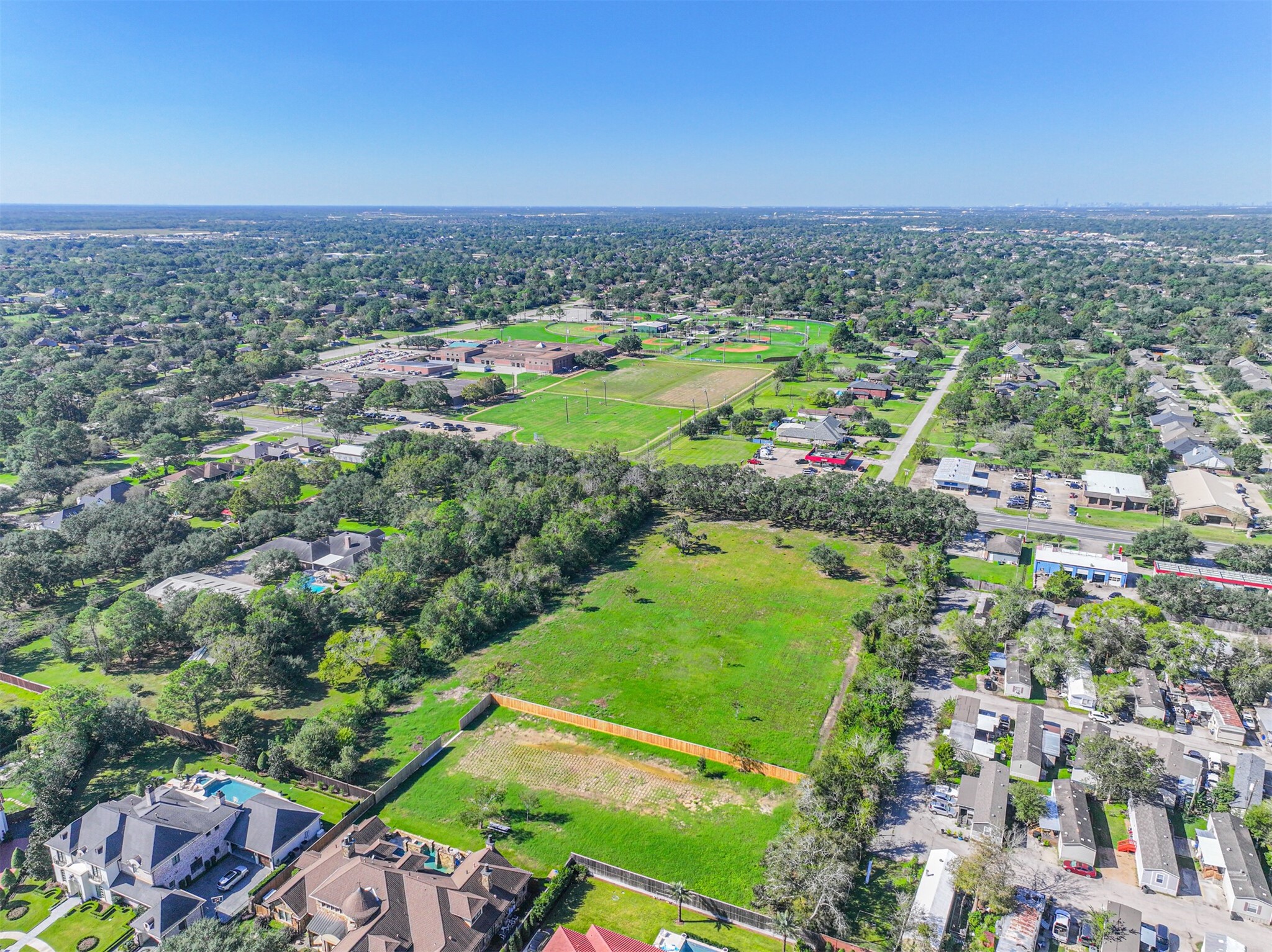 300 W Edgewood Drive, Friendswood, TX, 77546 | 57787444 | Realty Texas LLC