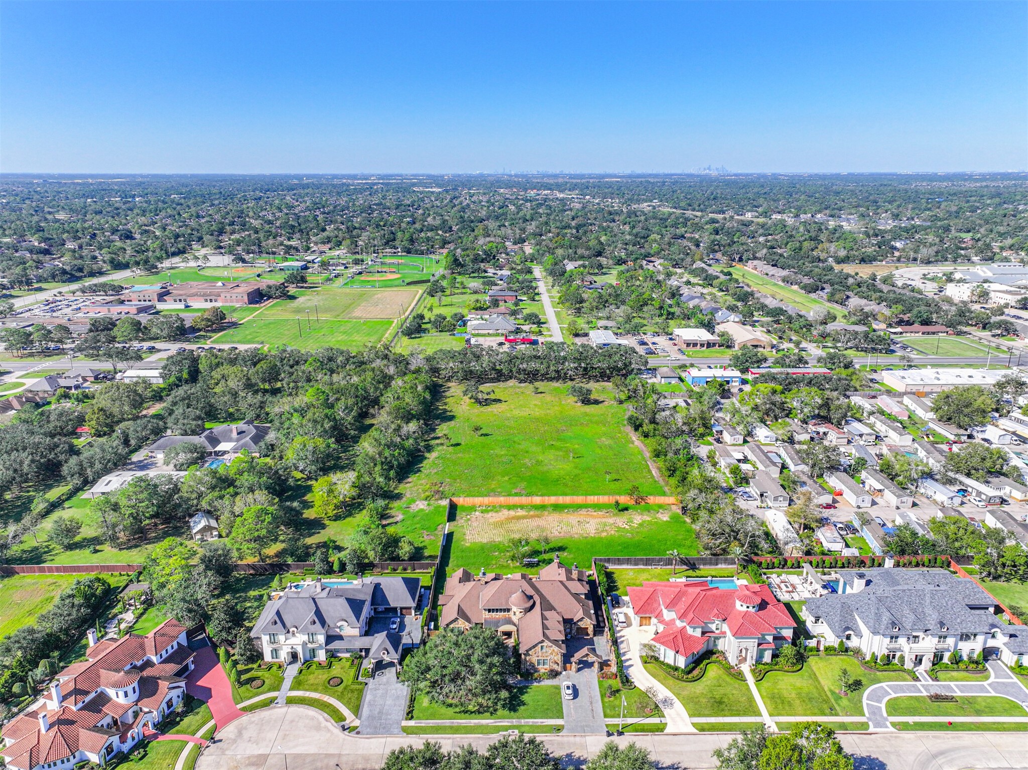 300 W Edgewood Drive, Friendswood, TX, 77546 | 57787444 | Realty Texas LLC