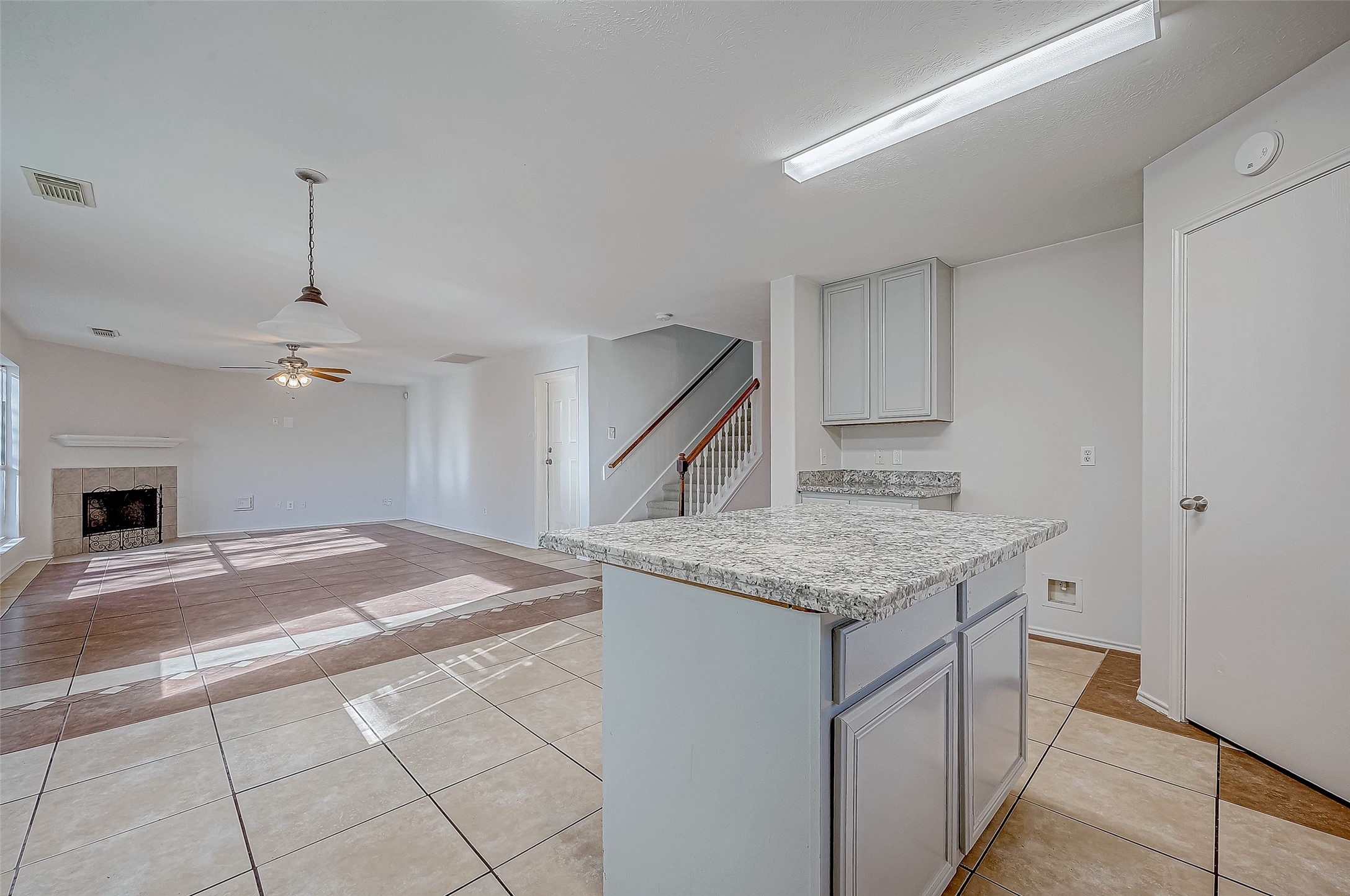 2627 Tinas Terrace Drive , Houston, TX, 77038 | 26172476 | Realty Texas LLC