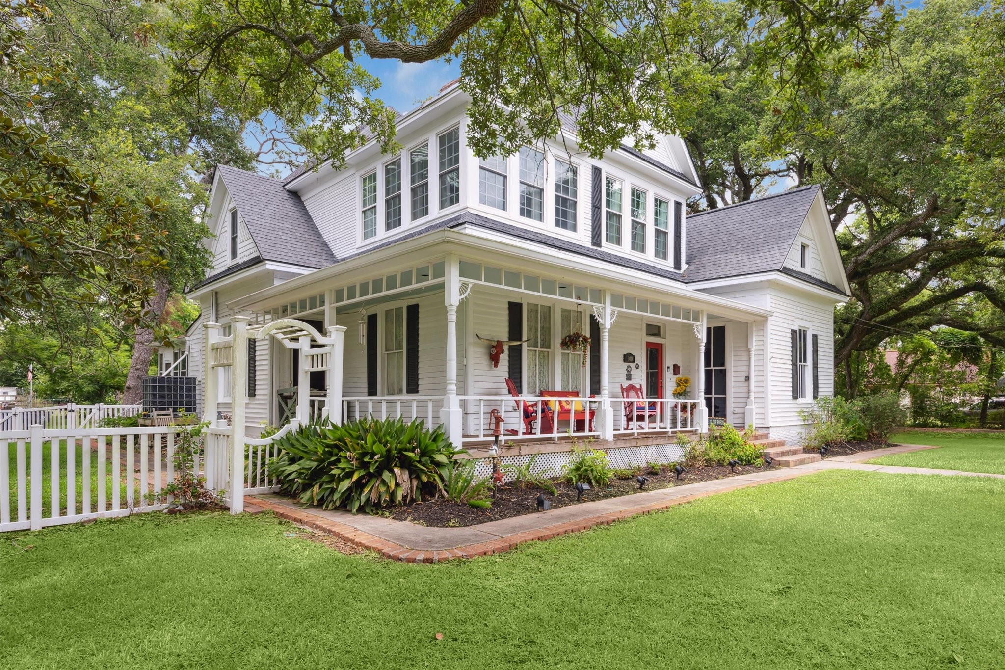 600 S Walker Street , Angleton, TX, 77515 | 92510247 | Realty Texas LLC