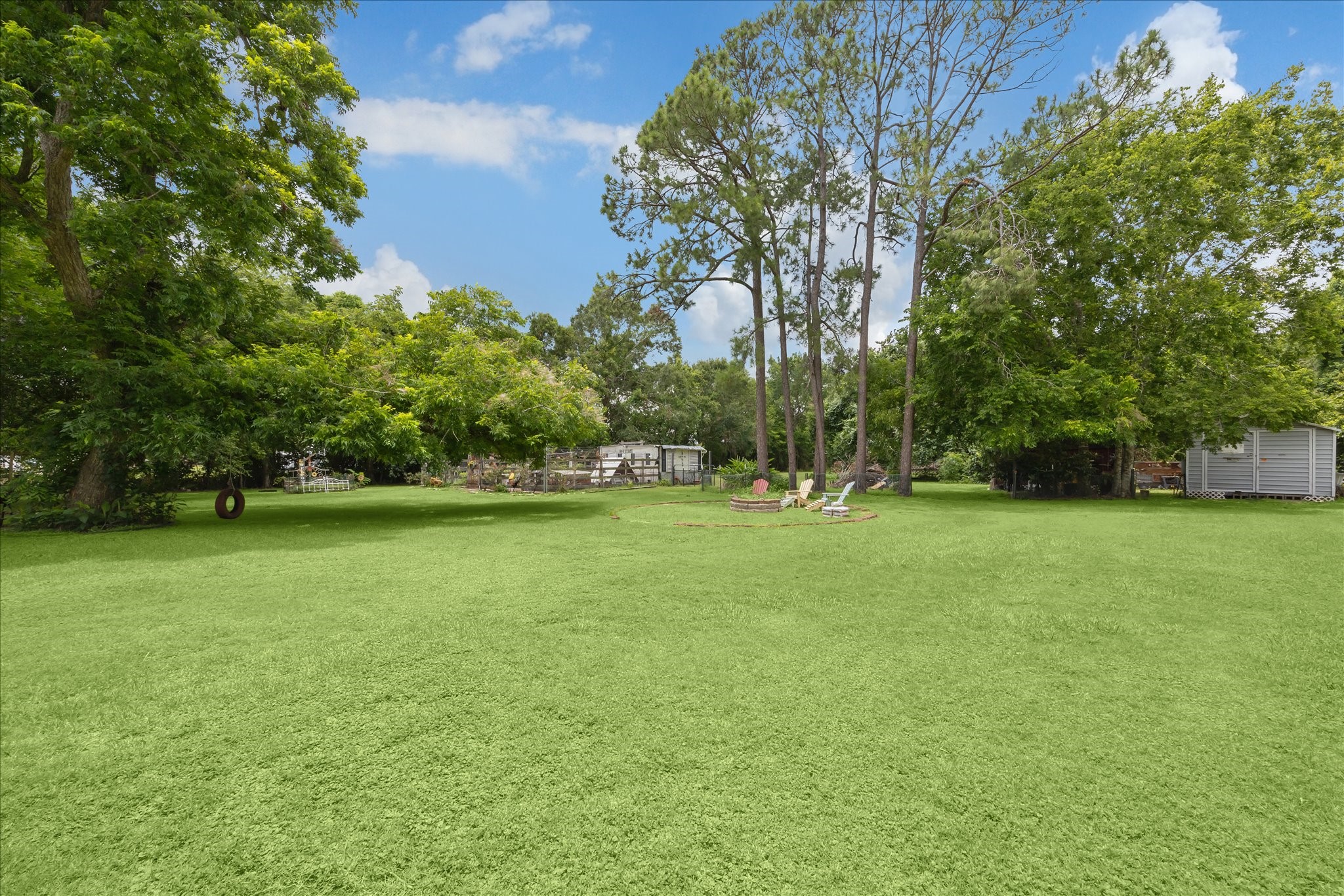 600 S Walker Street , Angleton, TX, 77515 | 92510247 | Realty Texas LLC